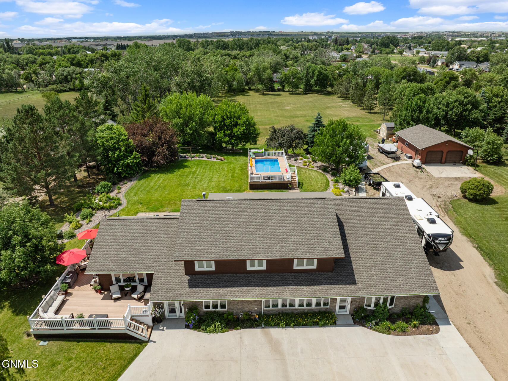 main property photo 21