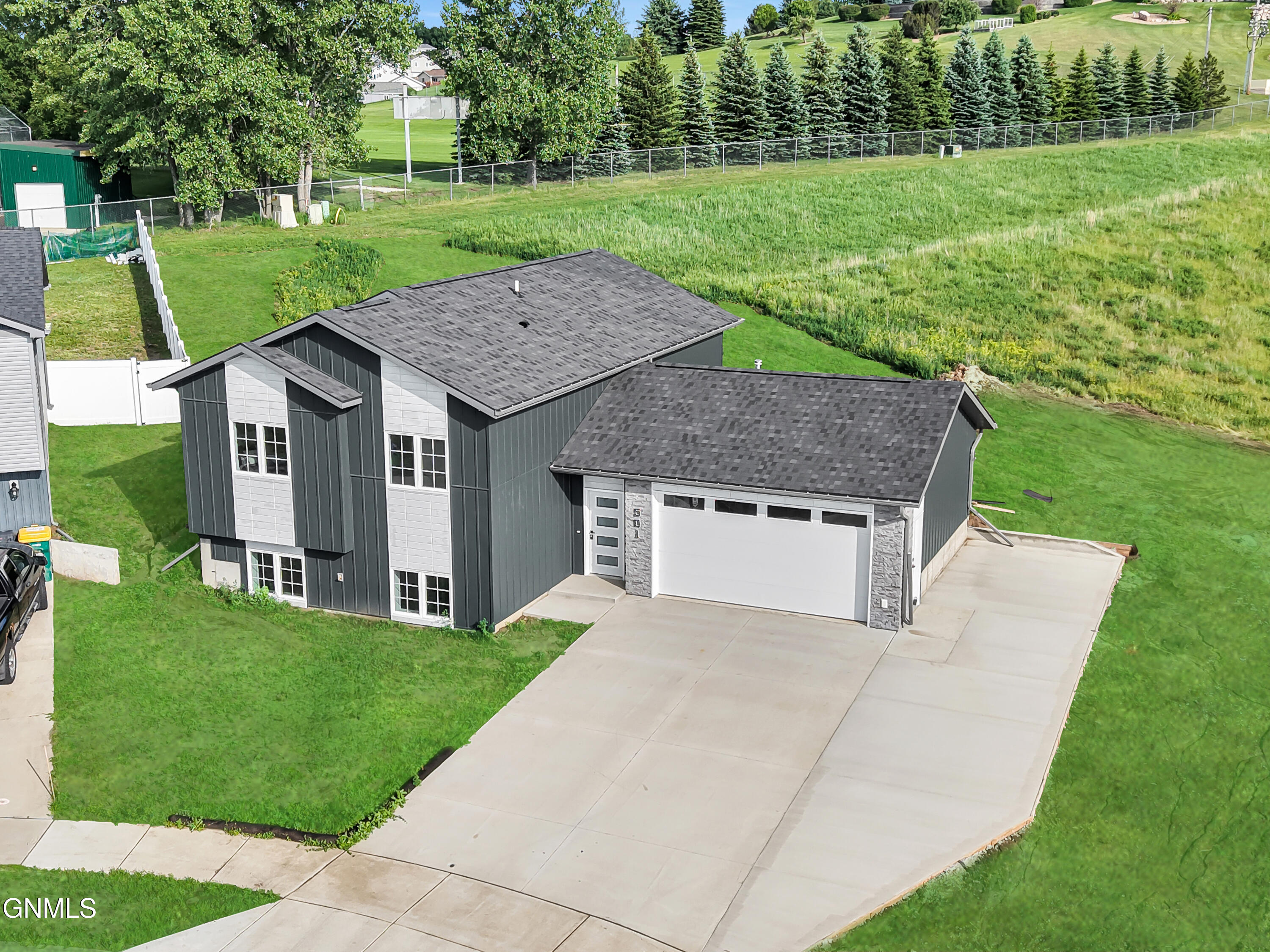 main property photo 61