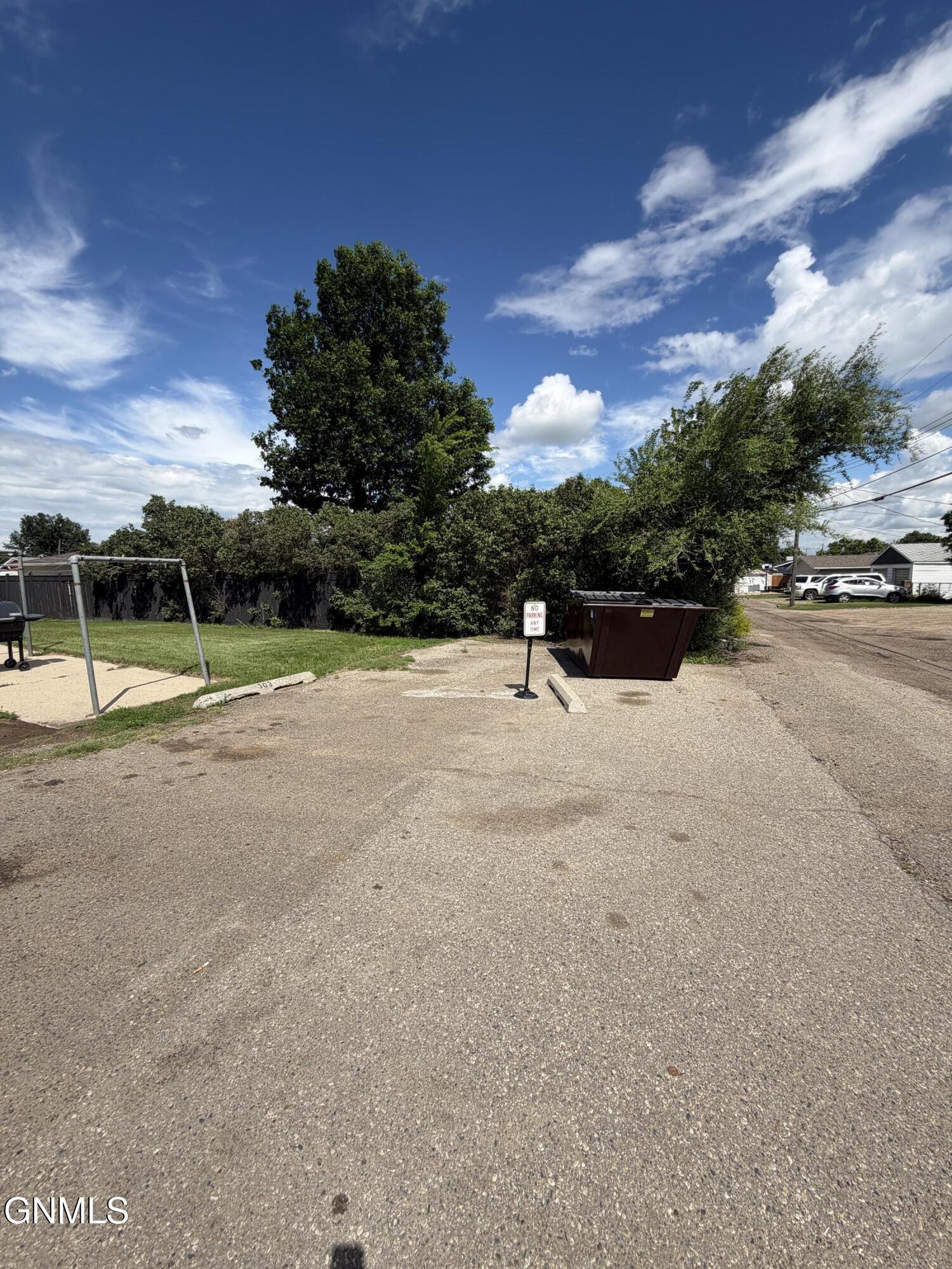 main property photo 18