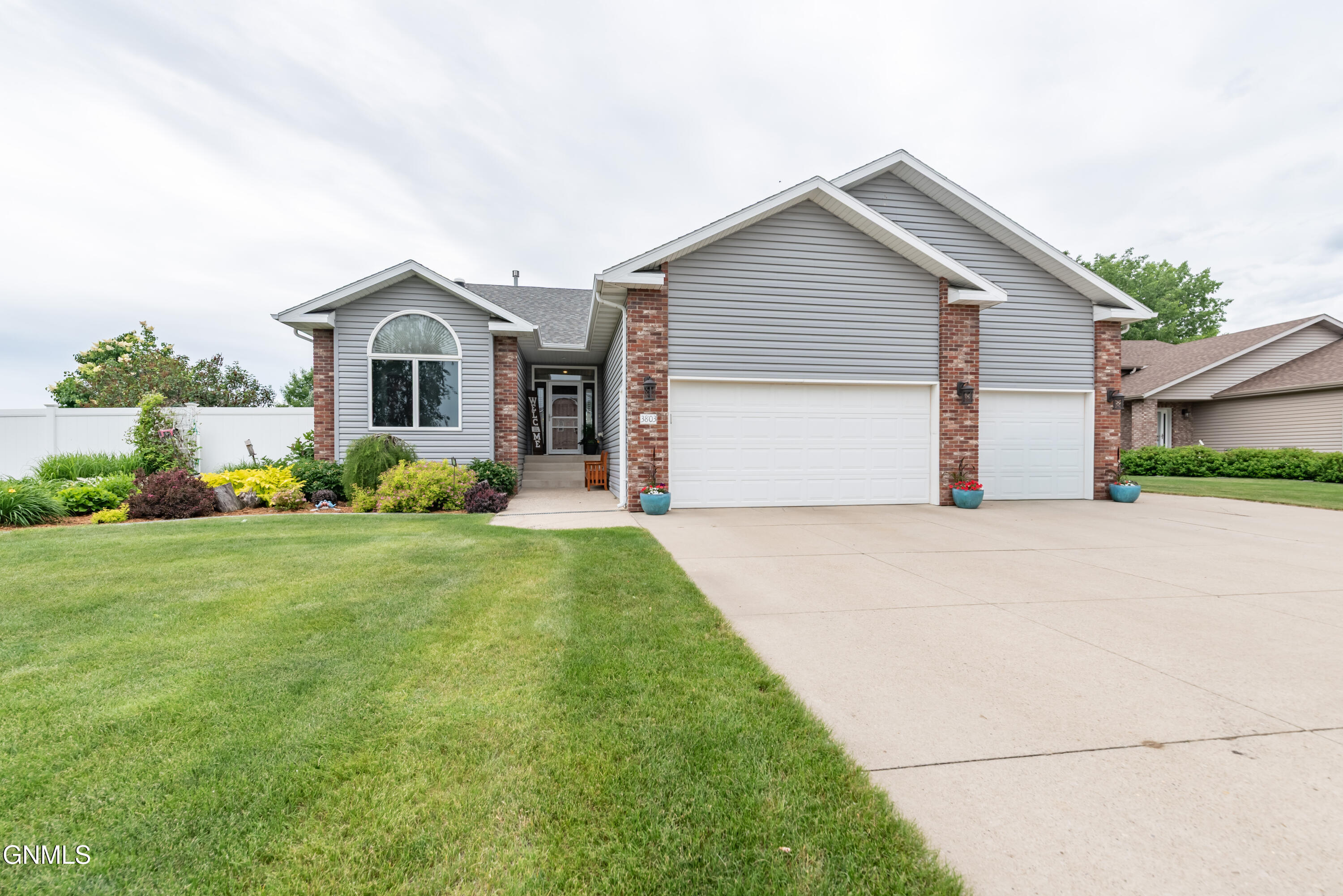 main property photo 63