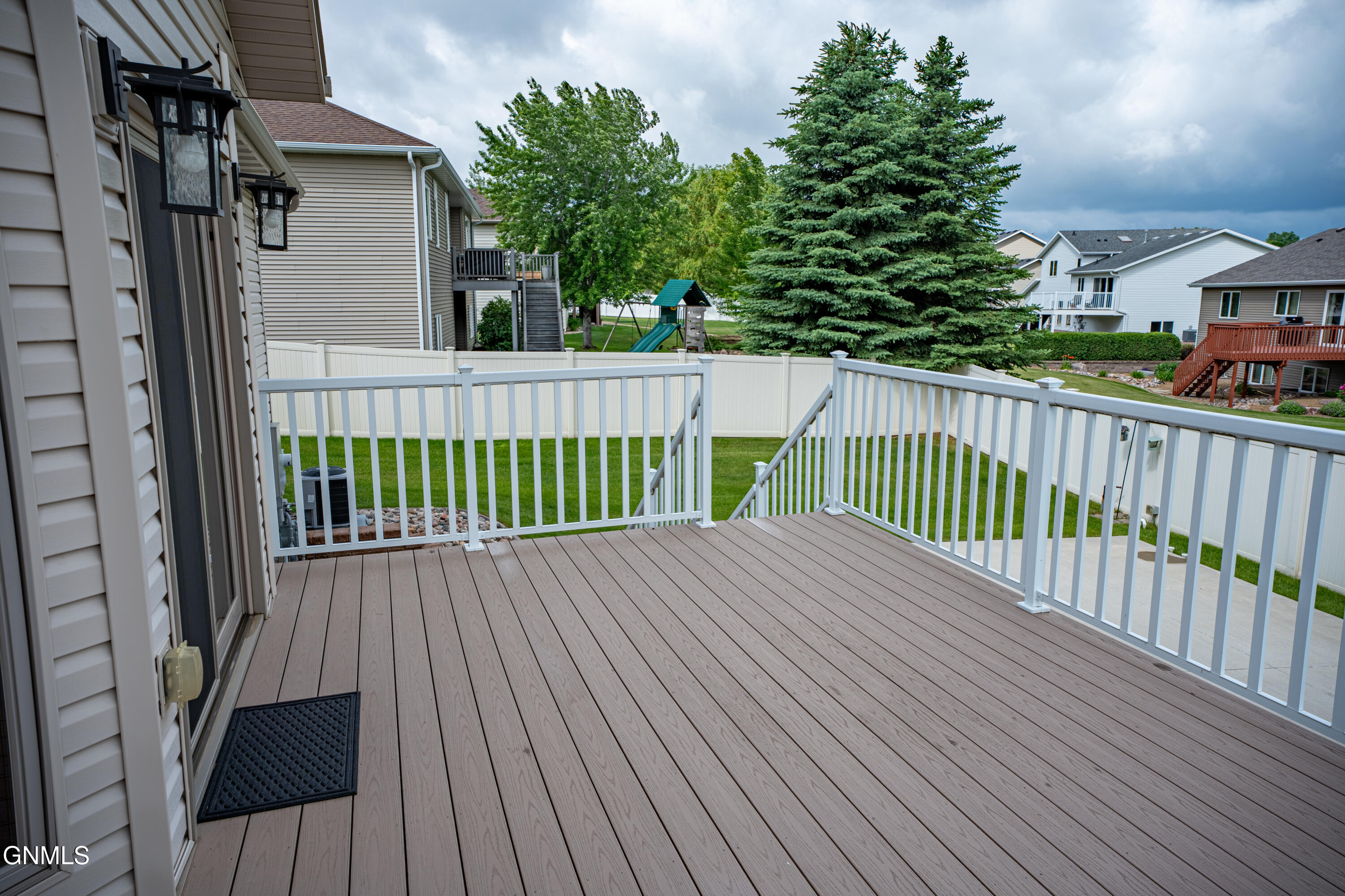 main property photo 47