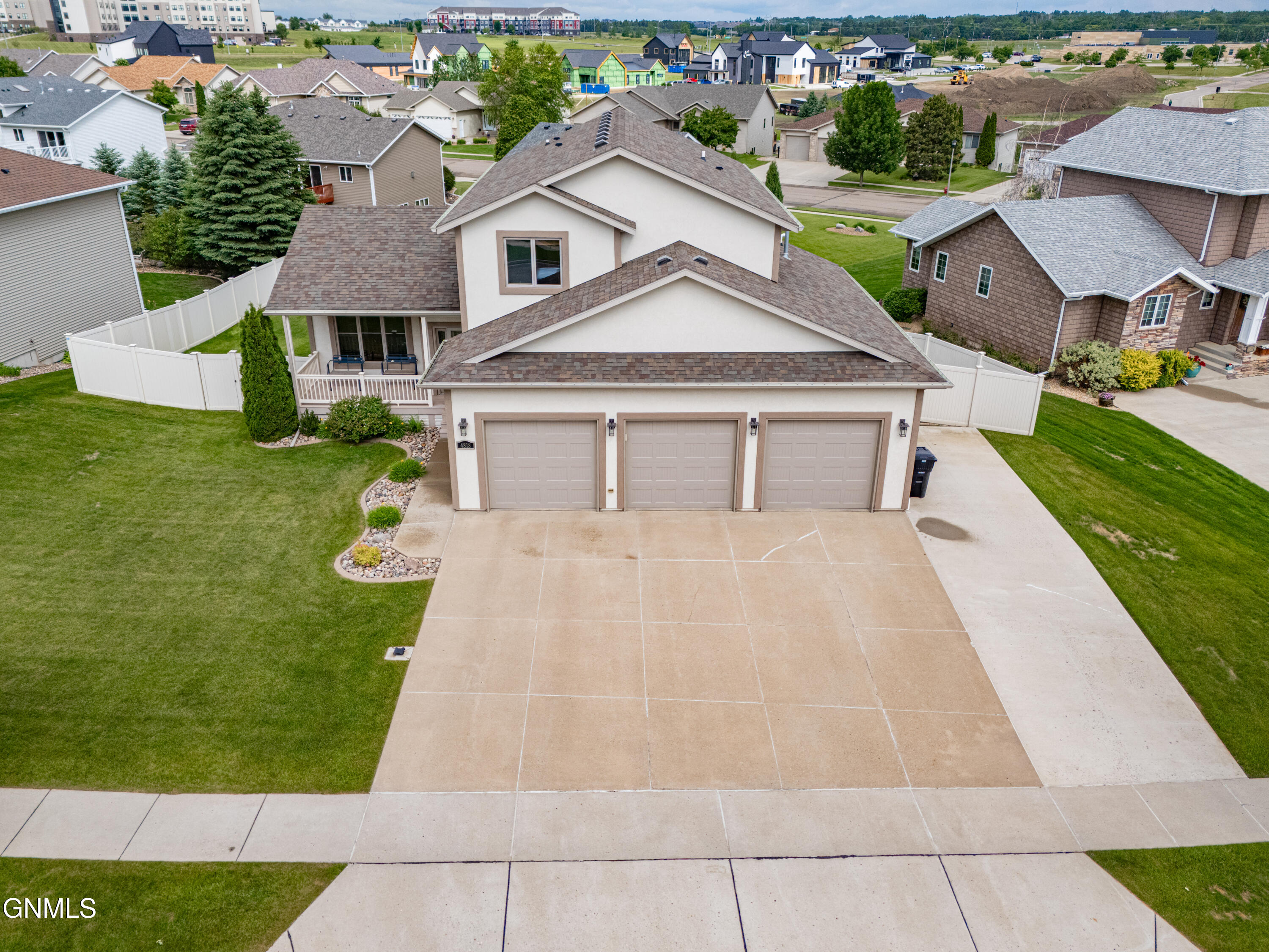 main property photo 51