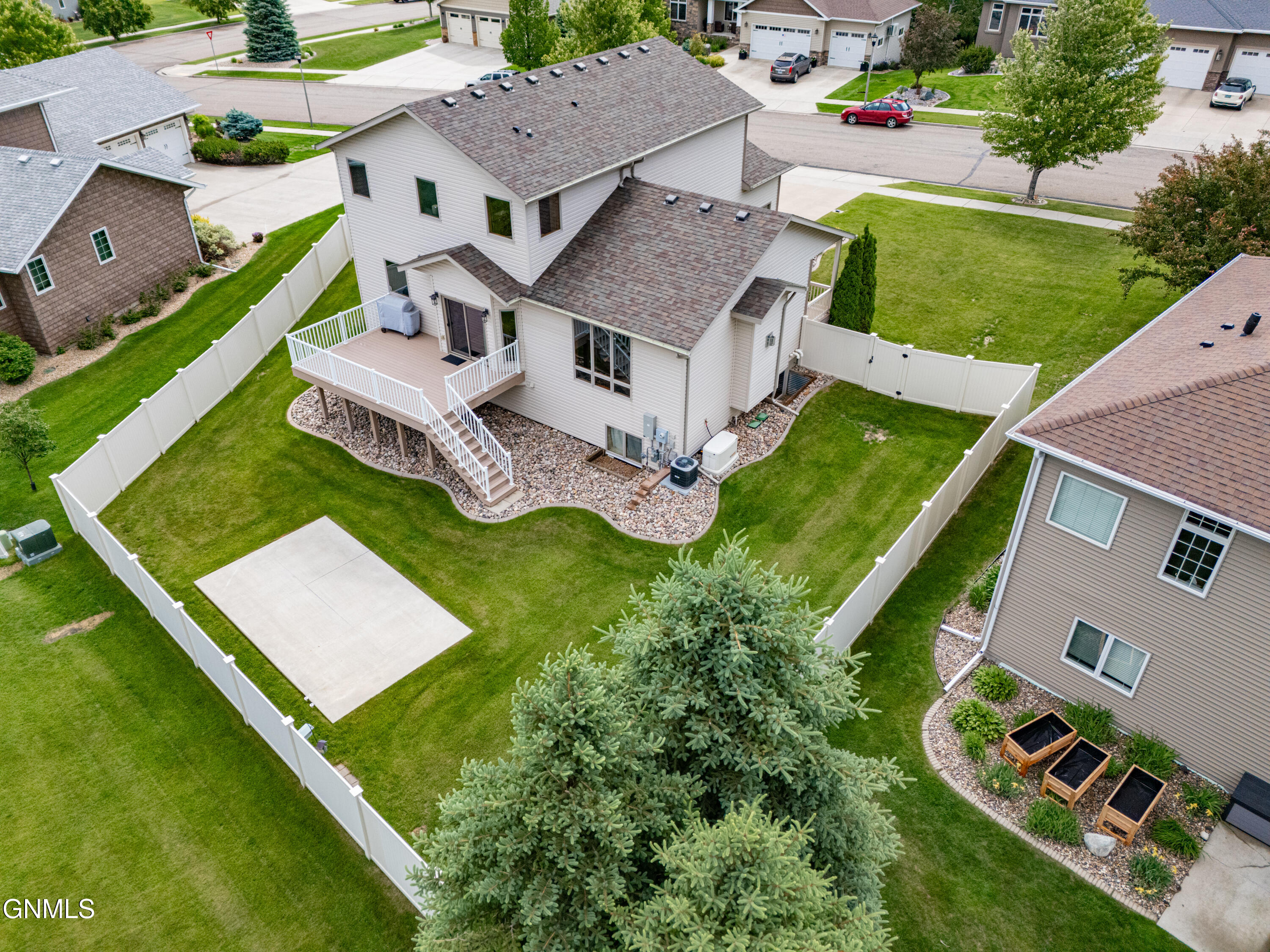 main property photo 54