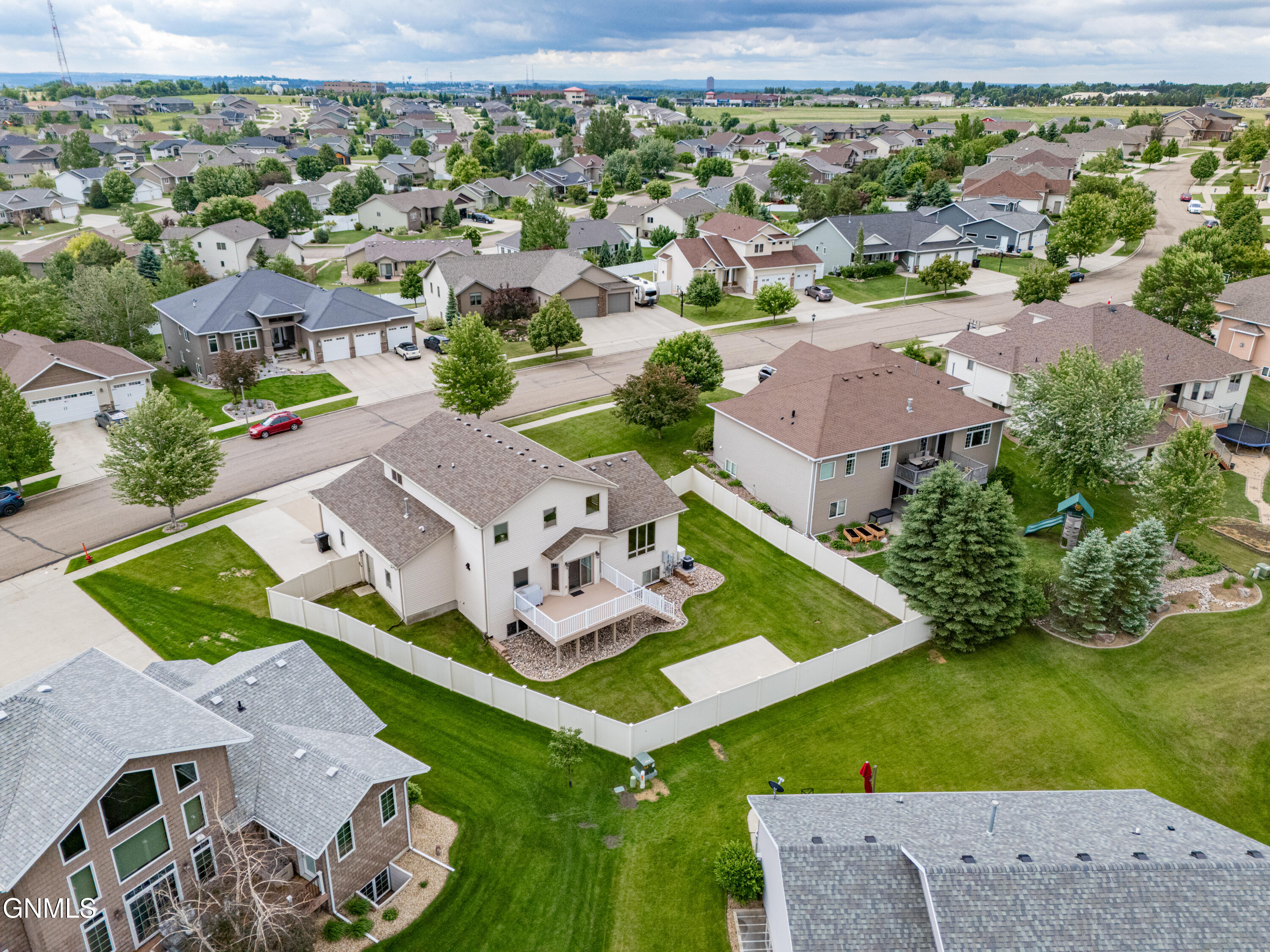 main property photo 57