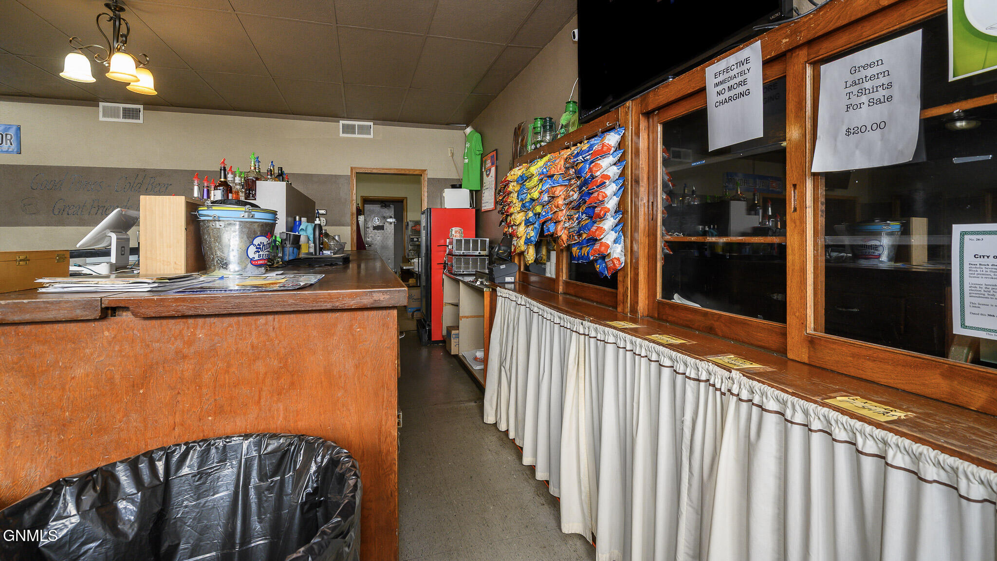 main property photo 17