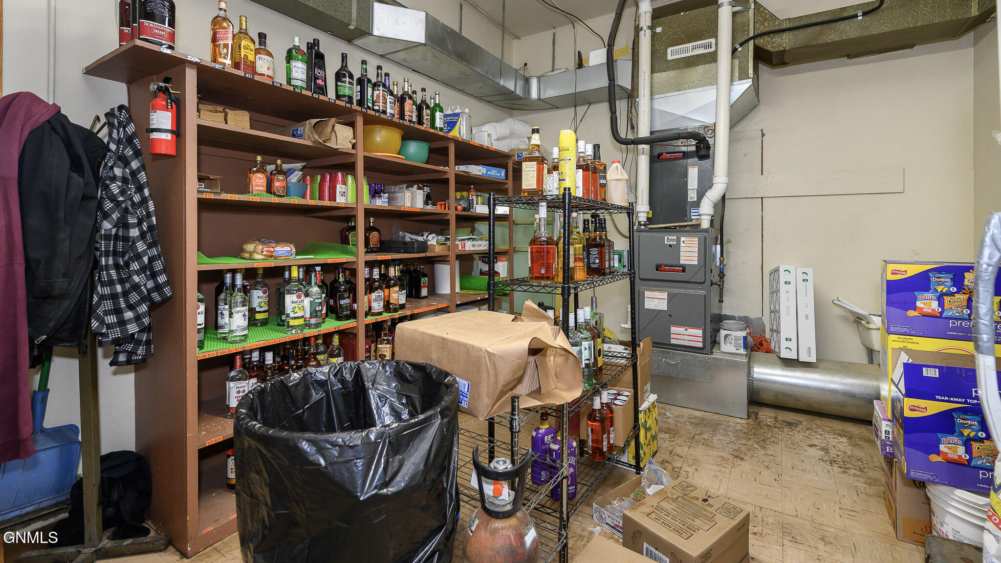 main property photo 32
