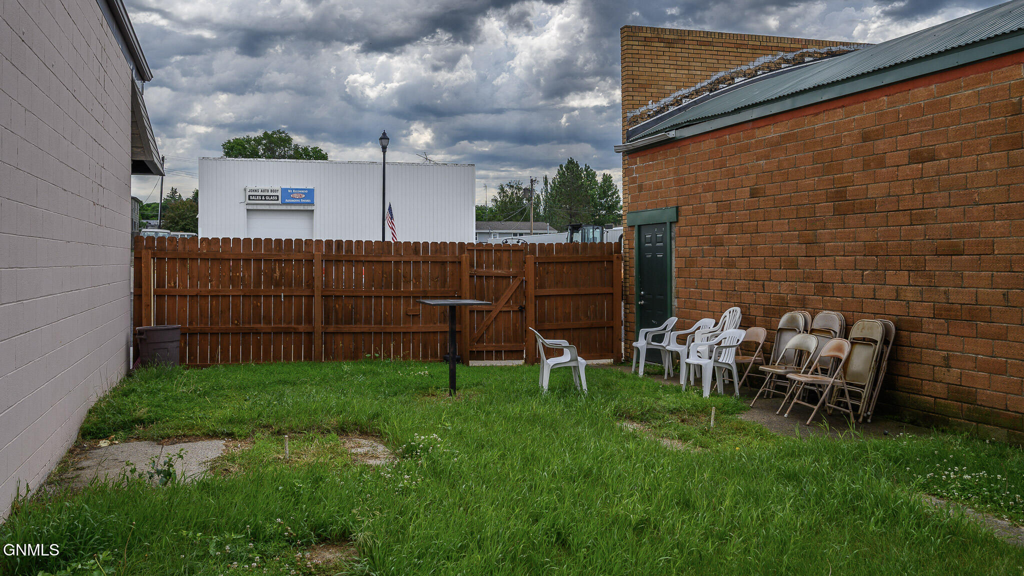 main property photo 5