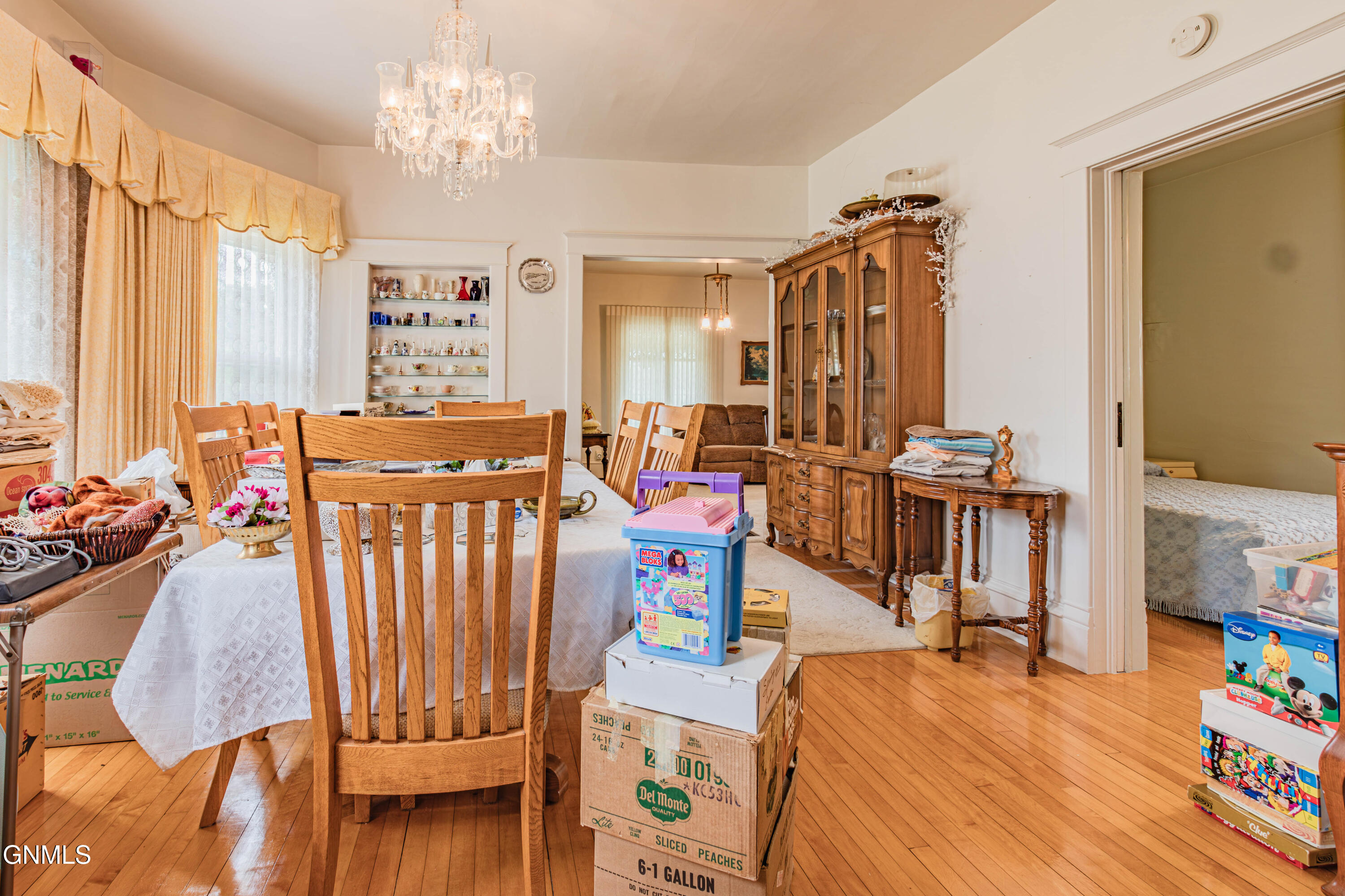 main property photo 29