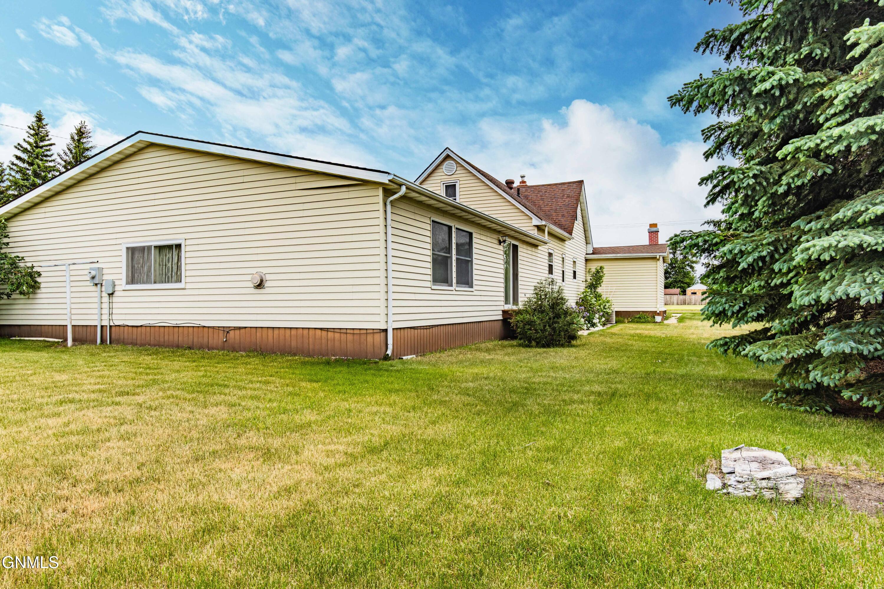 main property photo 64