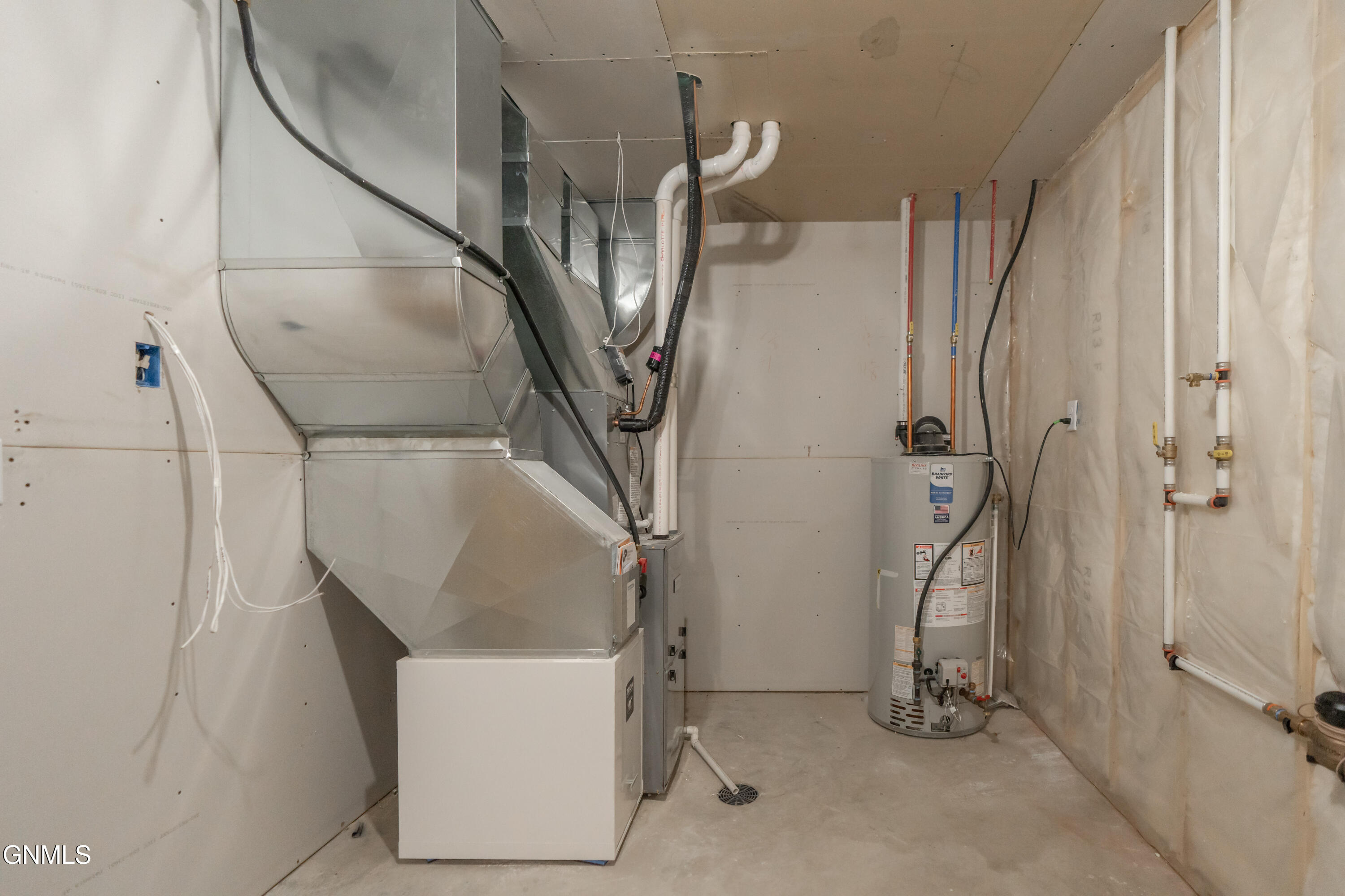 main property photo 73