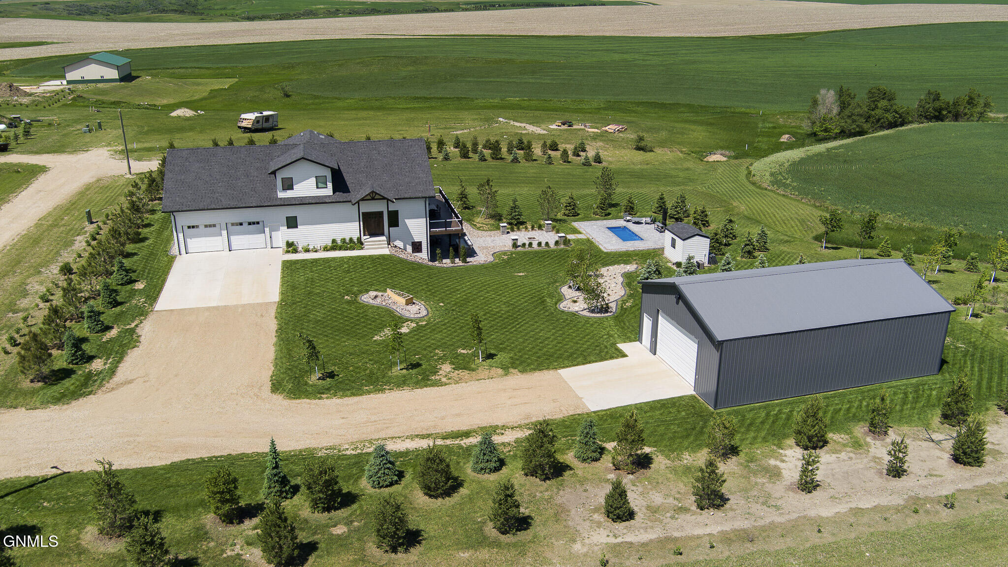main property photo 51