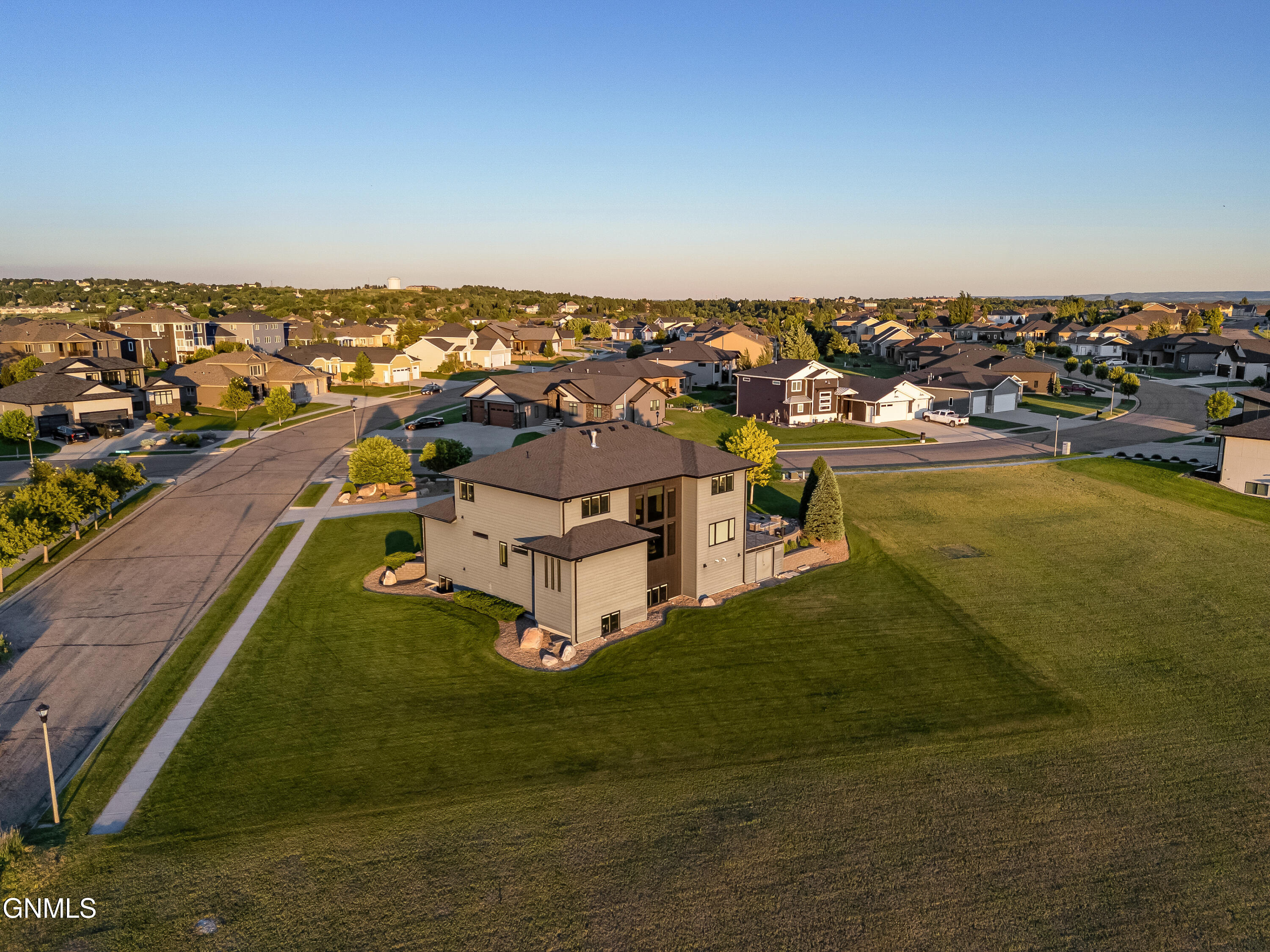 main property photo 56