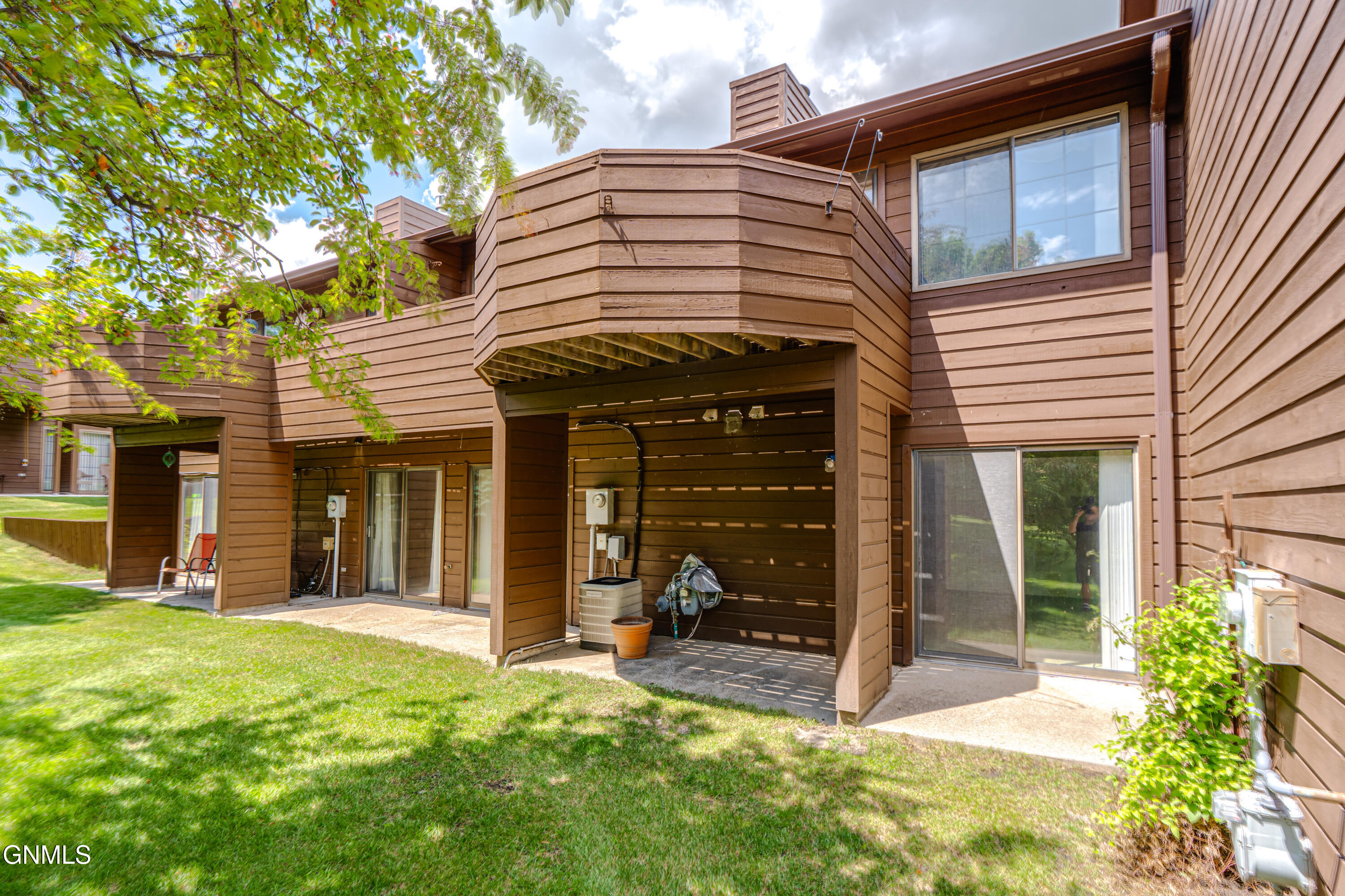 main property photo 66