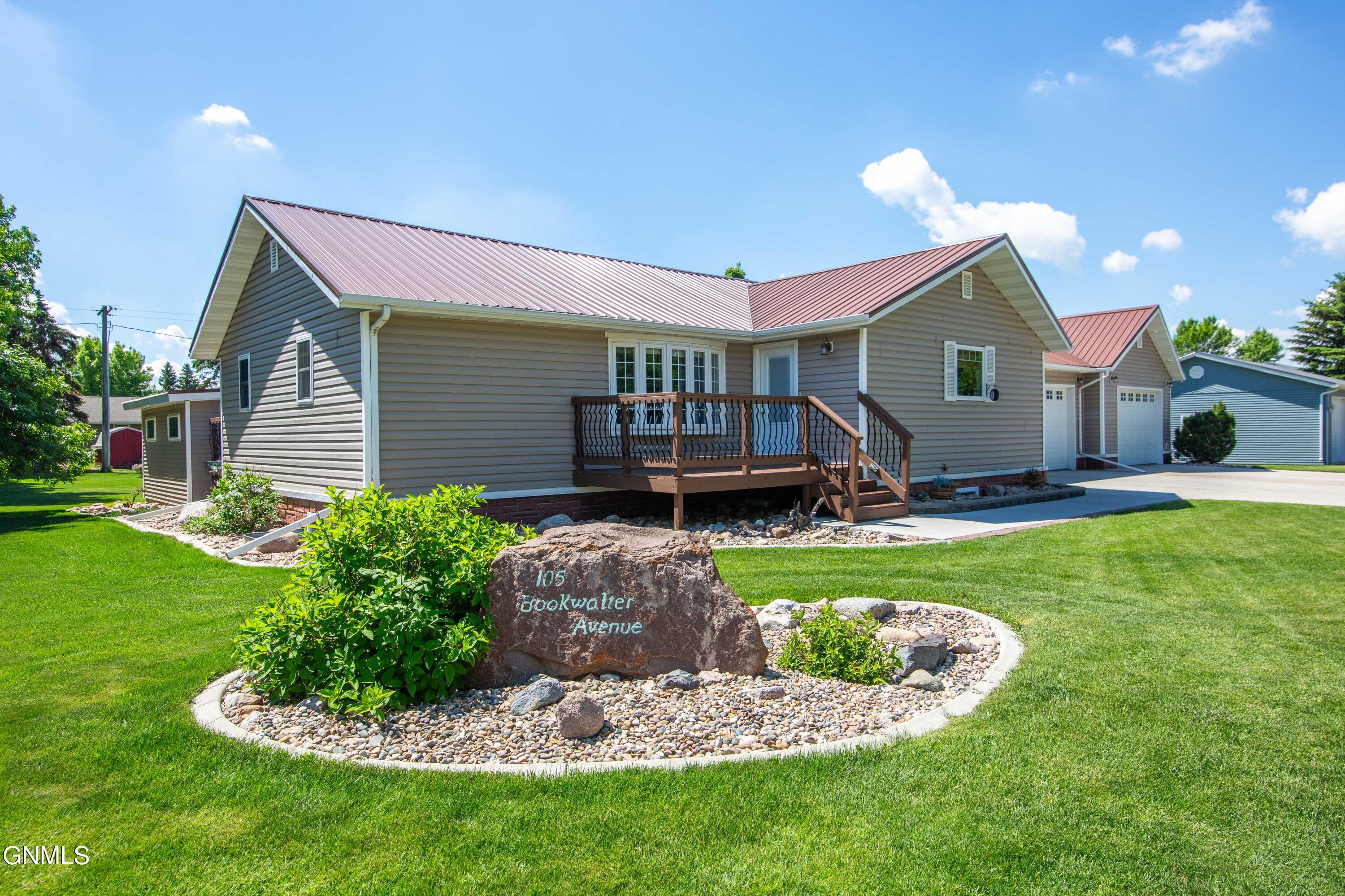 main property photo 0