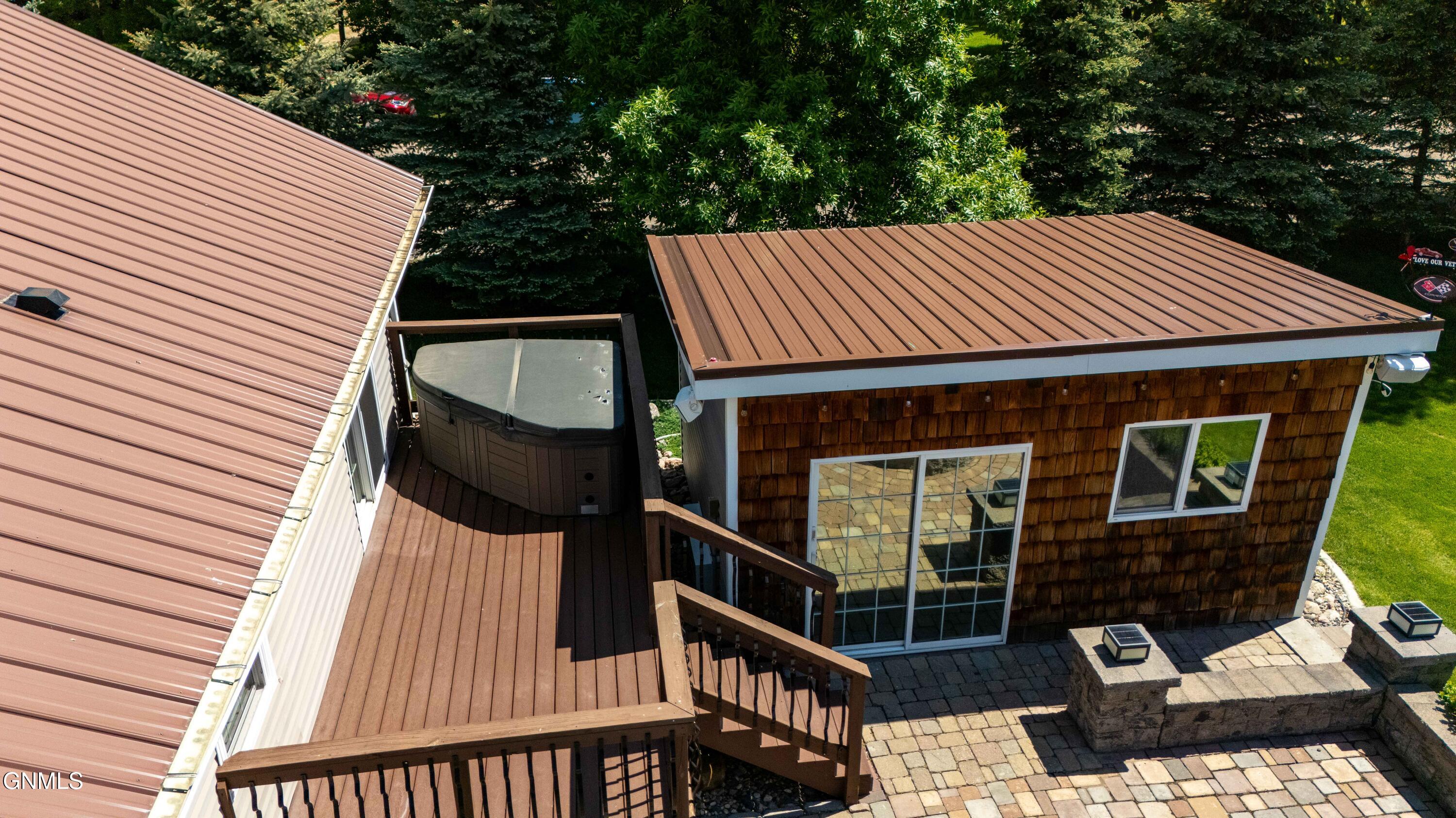 main property photo 41