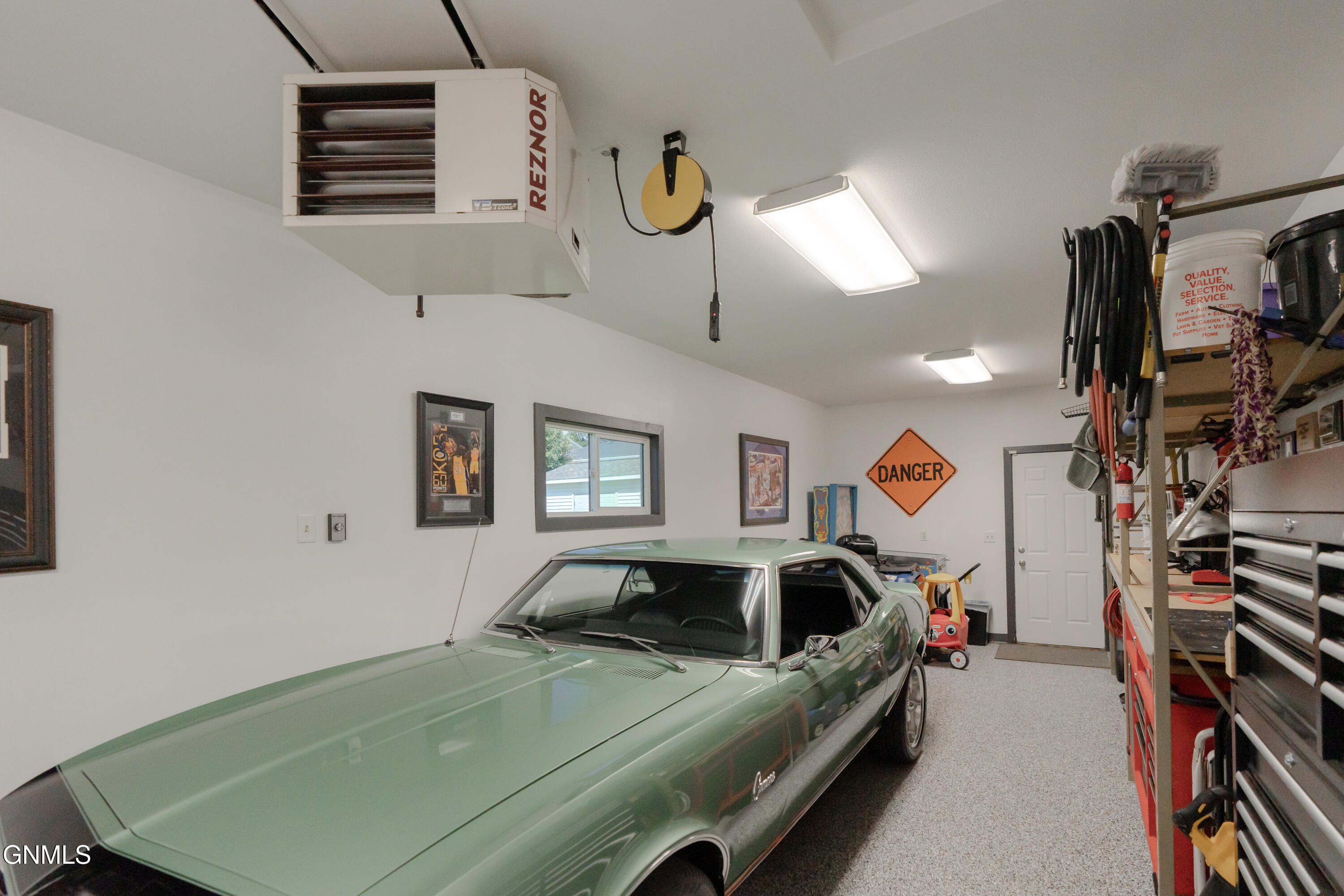 main property photo 81