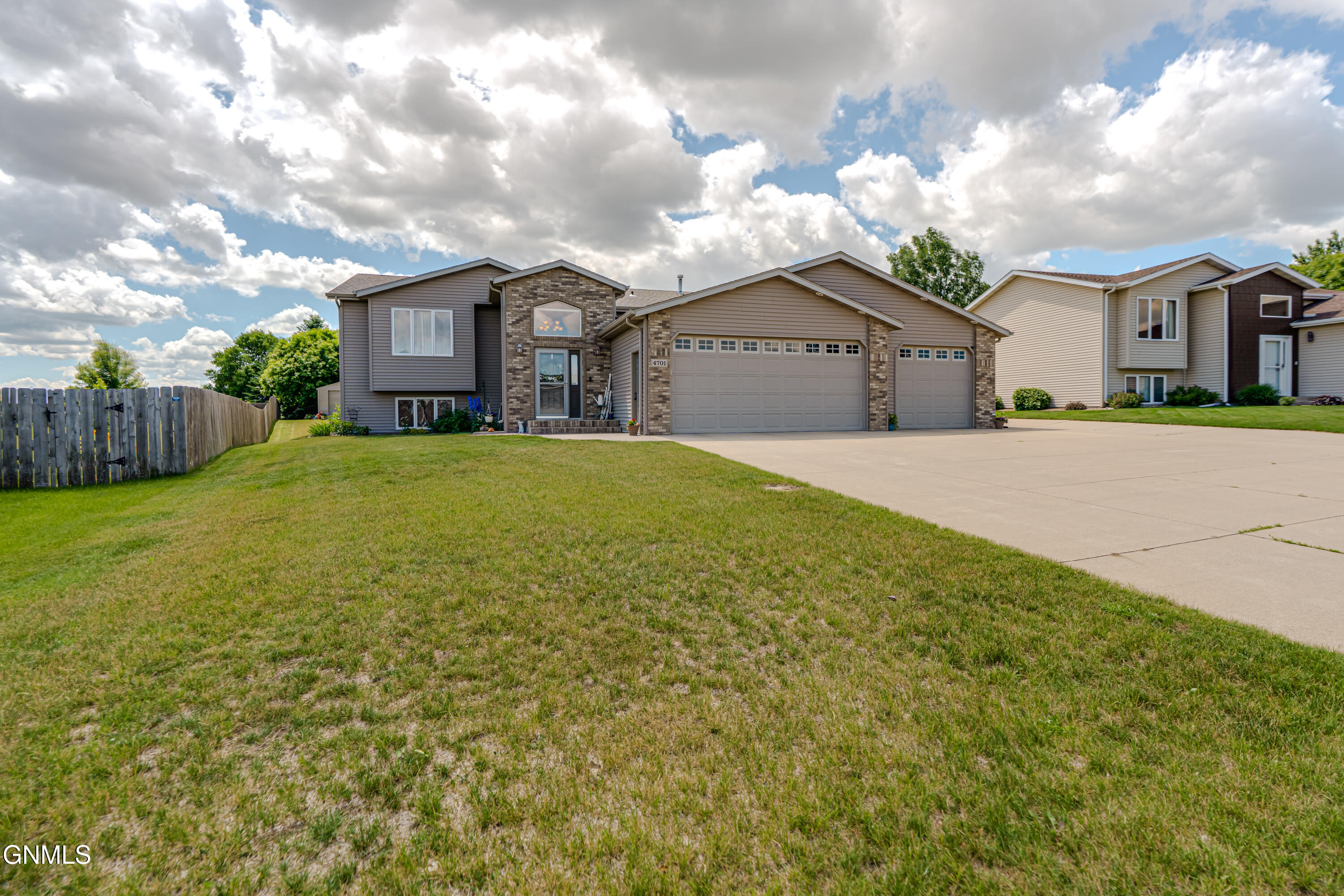 main property photo 60