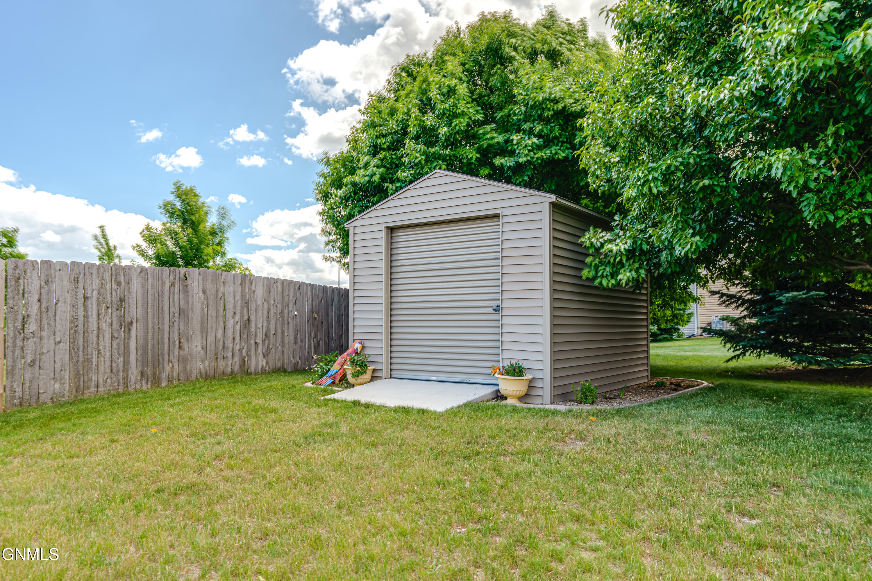 main property photo 66