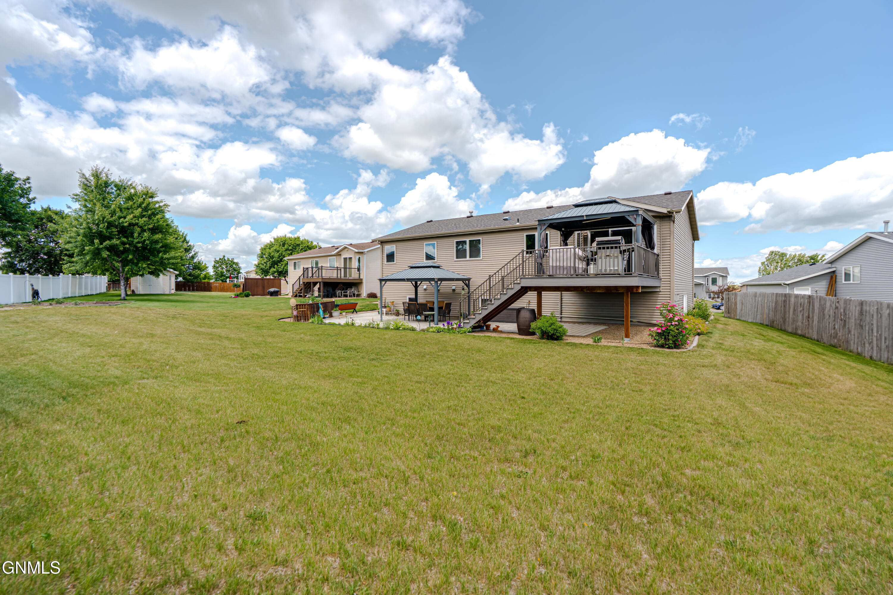main property photo 68