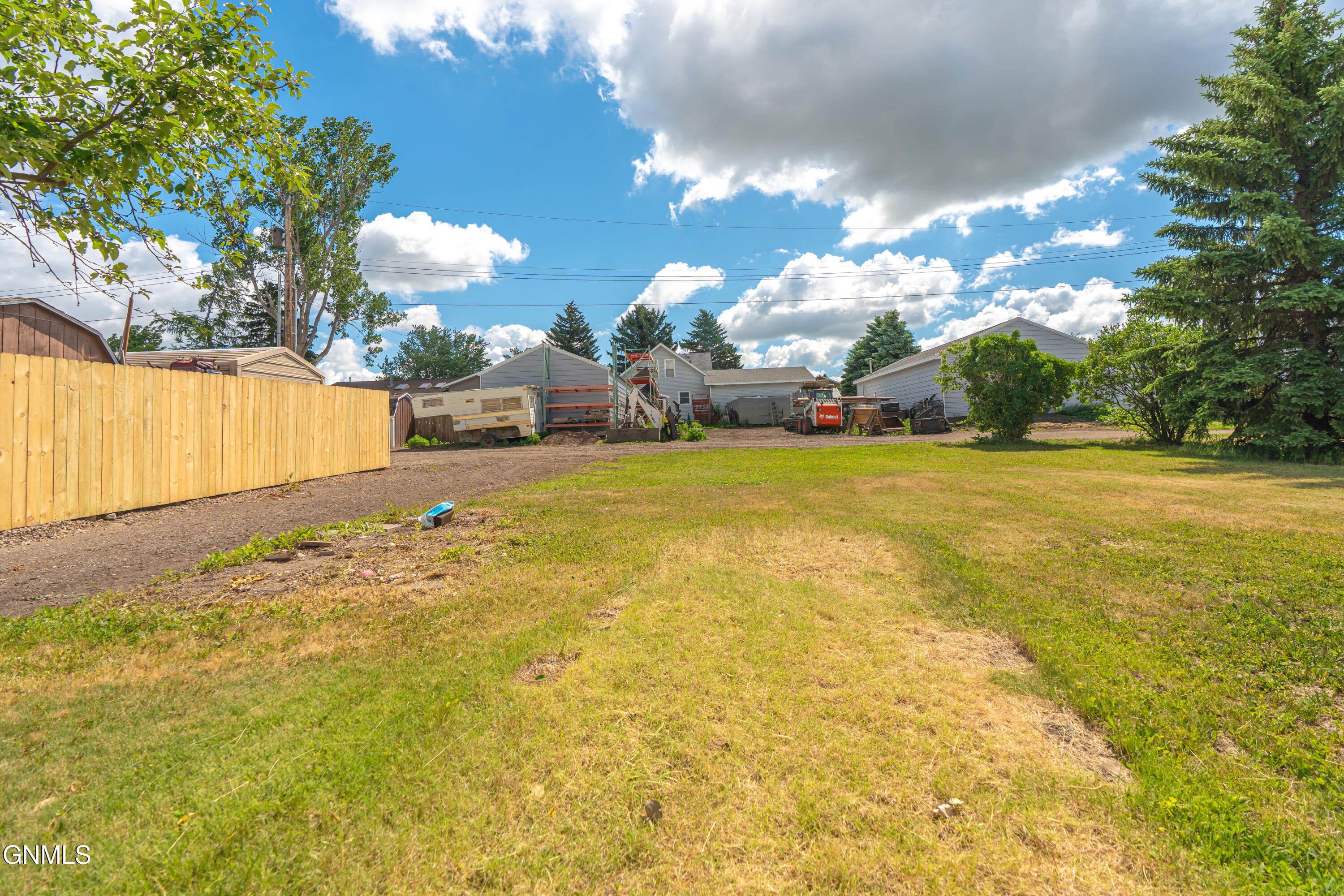 main property photo 43