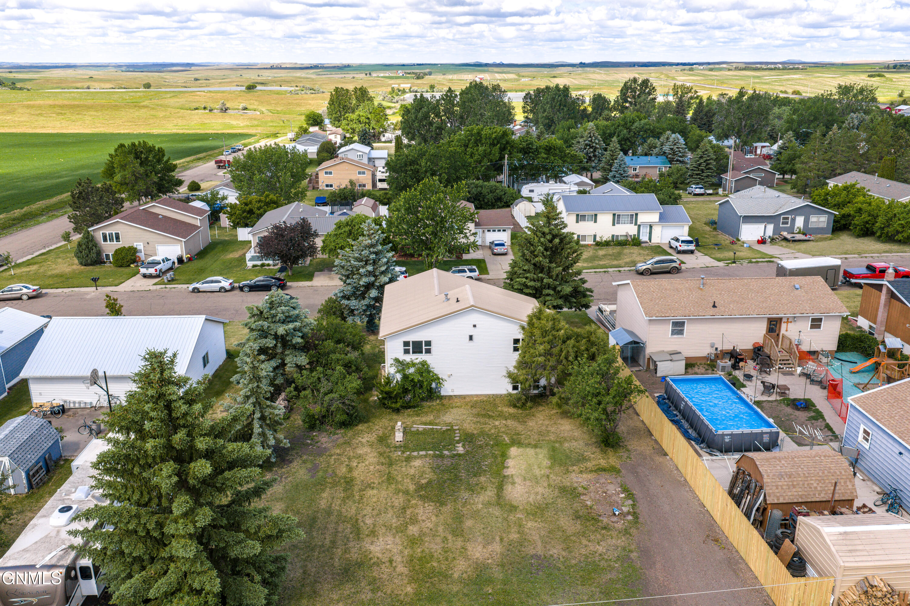 main property photo 49