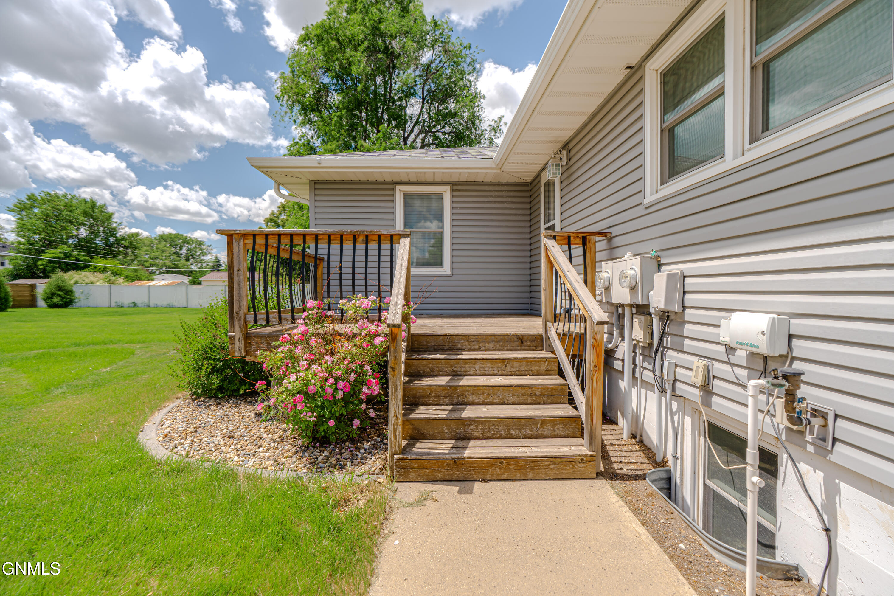 main property photo 80