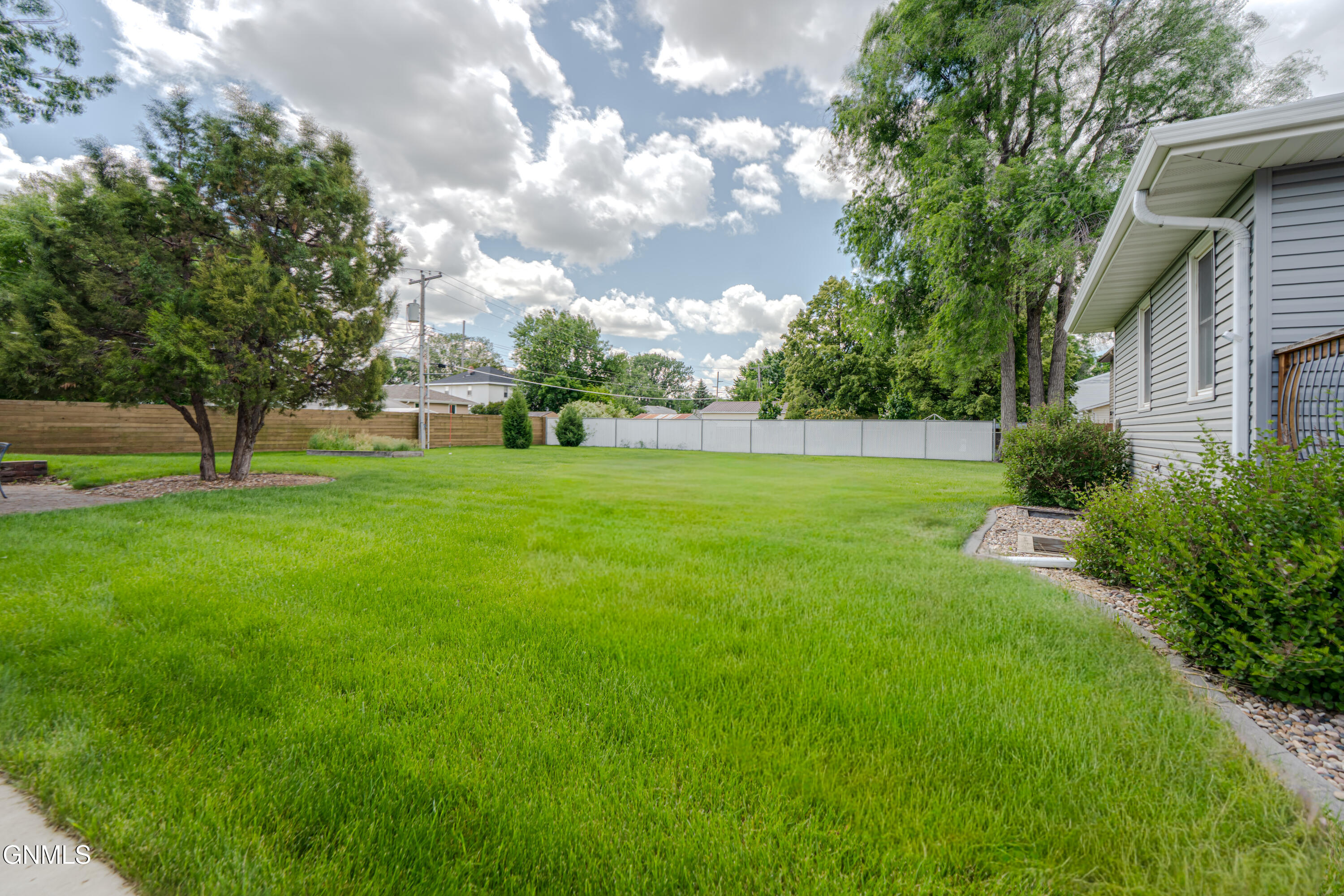 main property photo 83