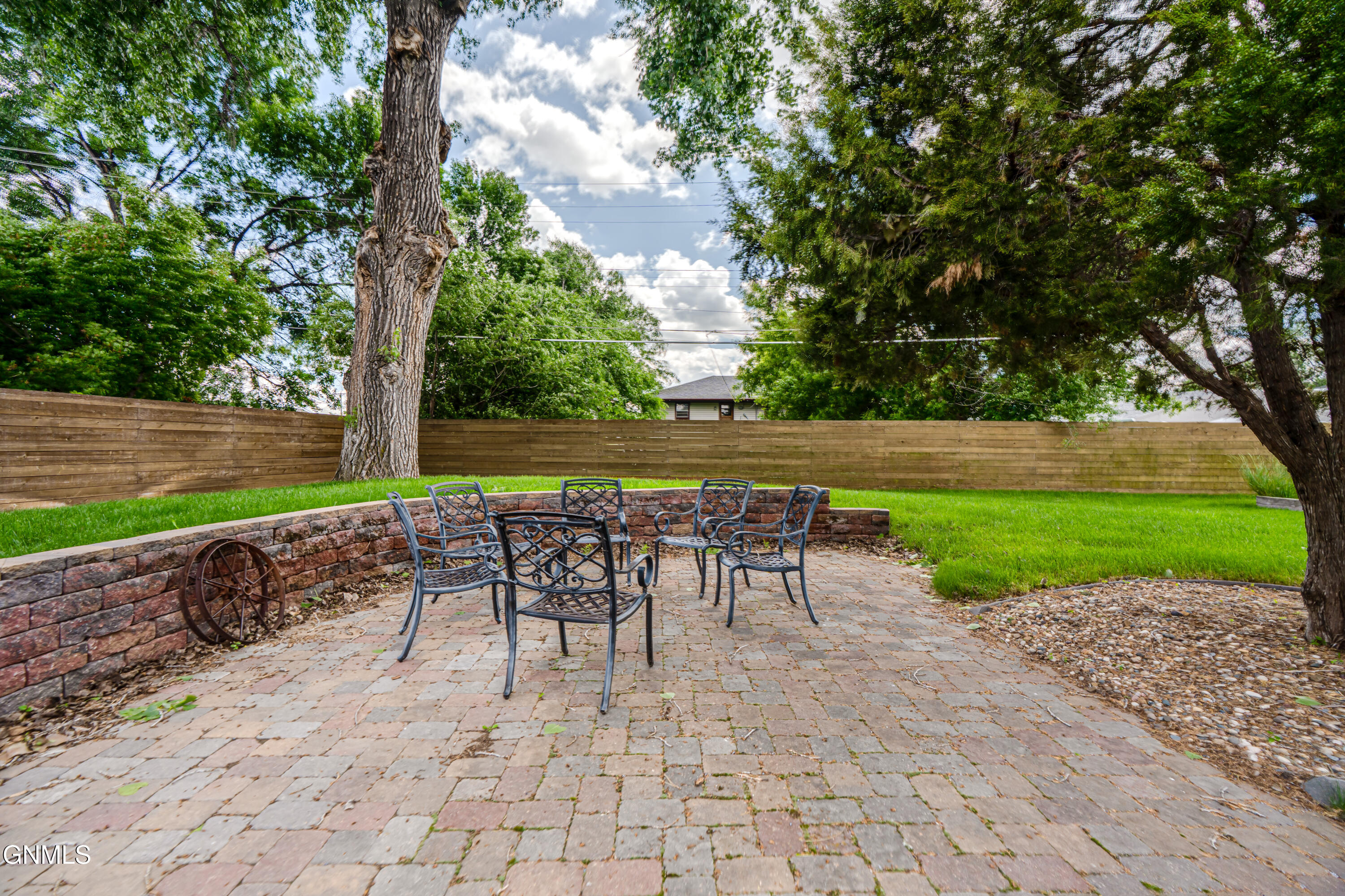 main property photo 85