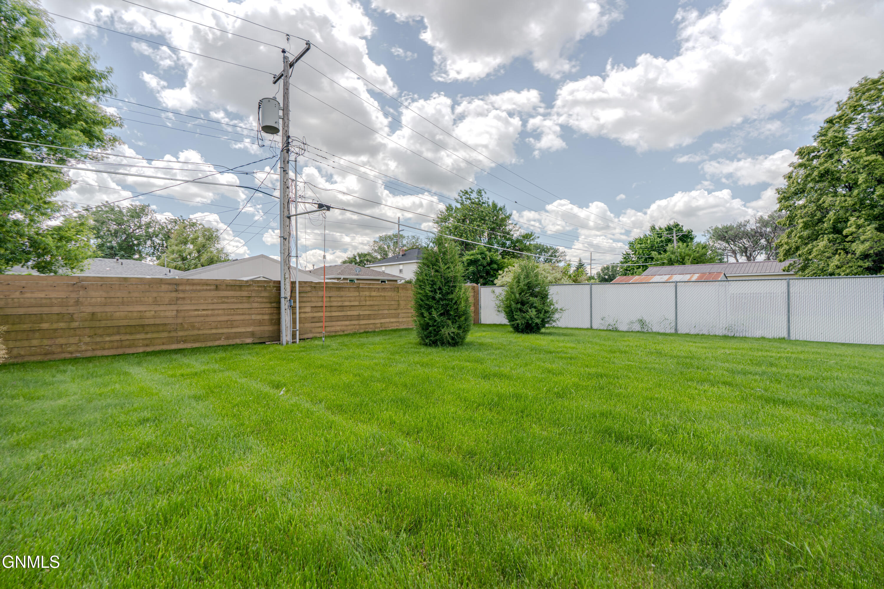 main property photo 87