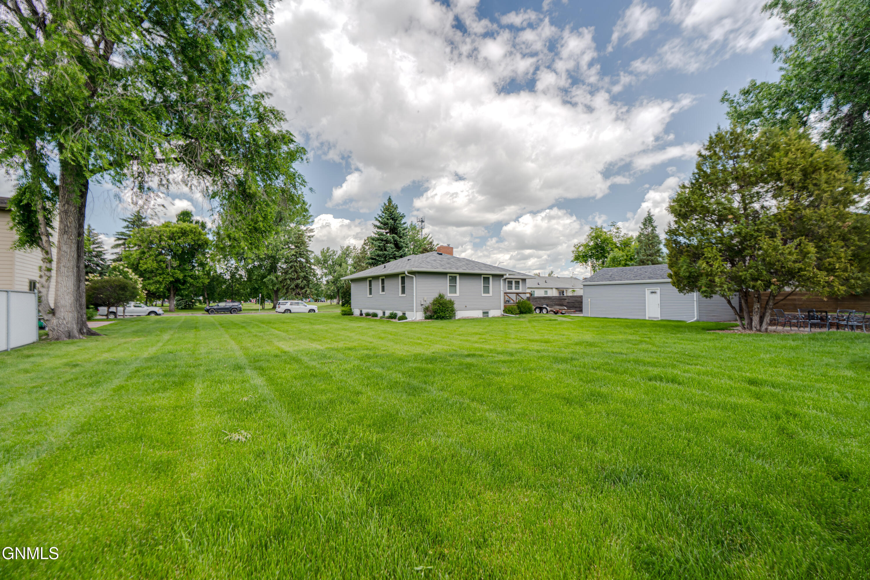 main property photo 88