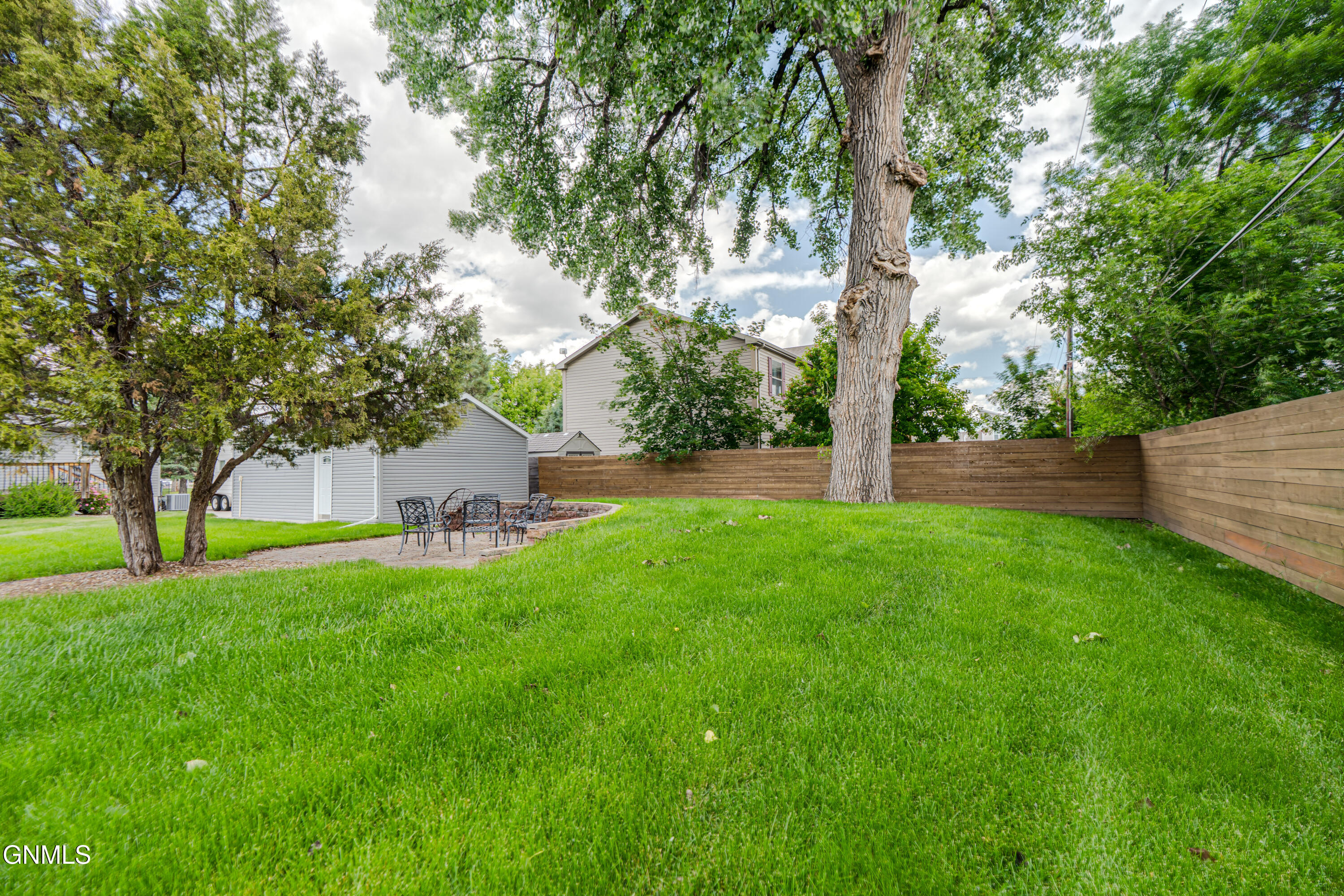 main property photo 91