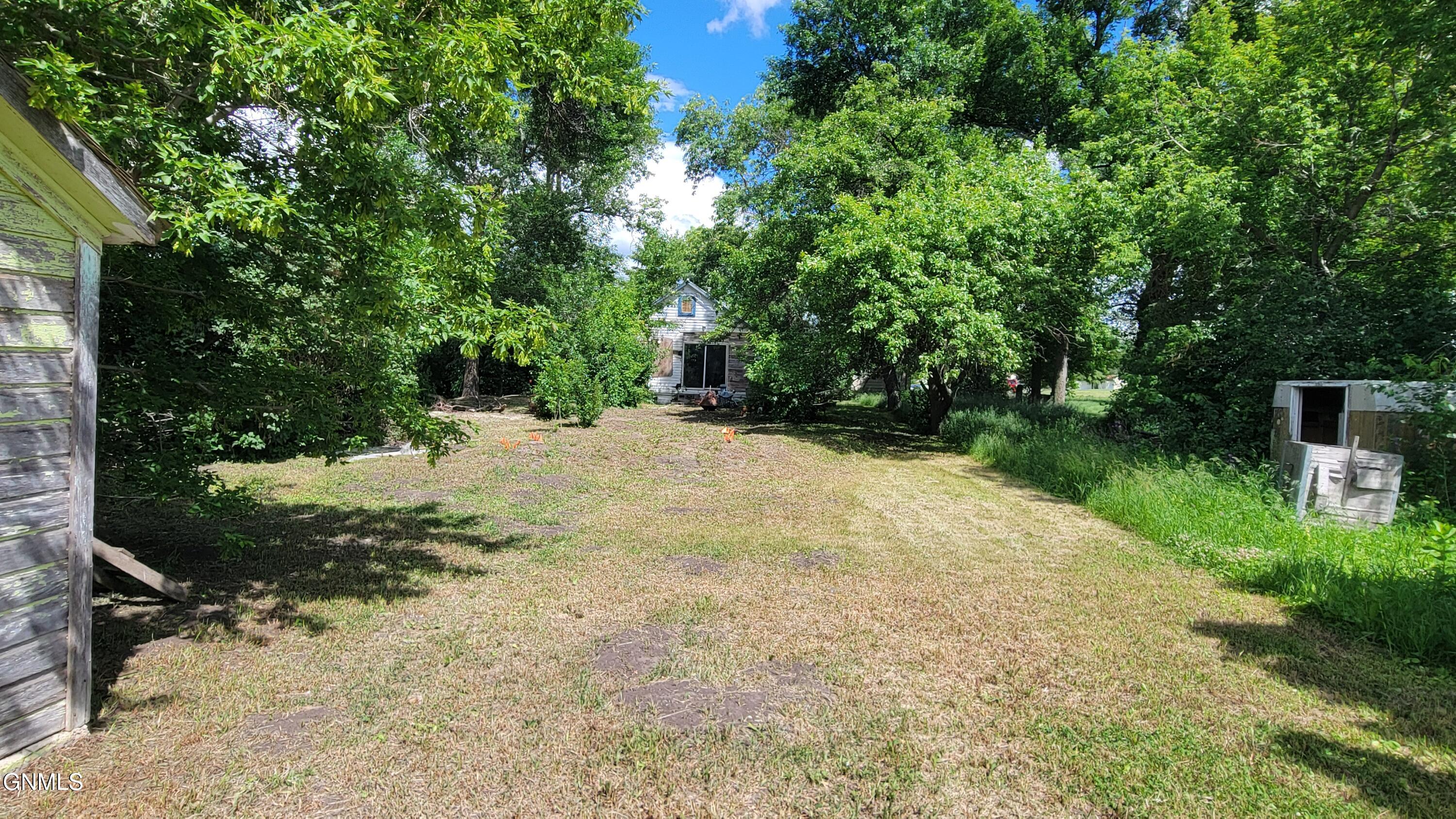 main property photo 8