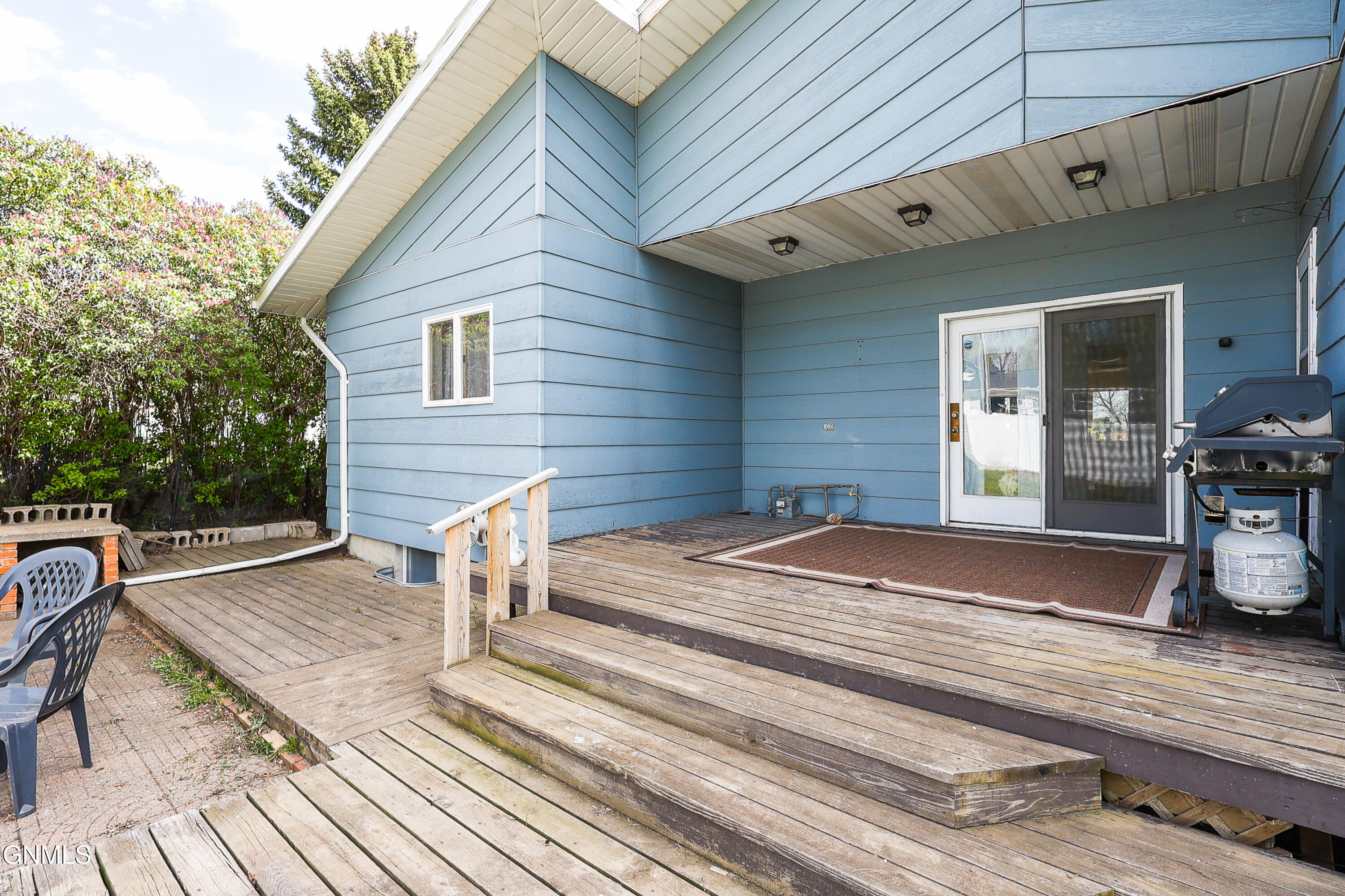 main property photo 64