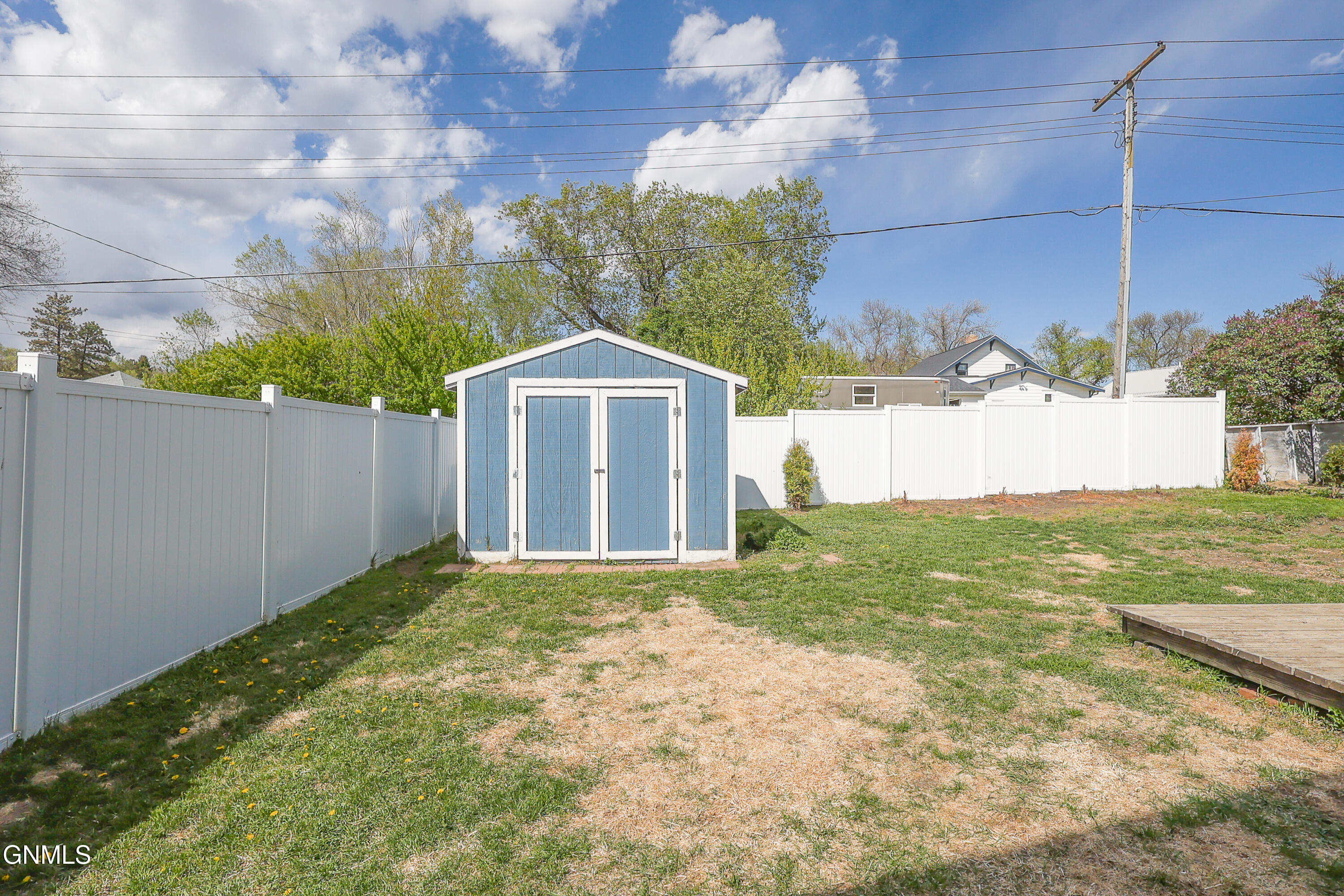 main property photo 67