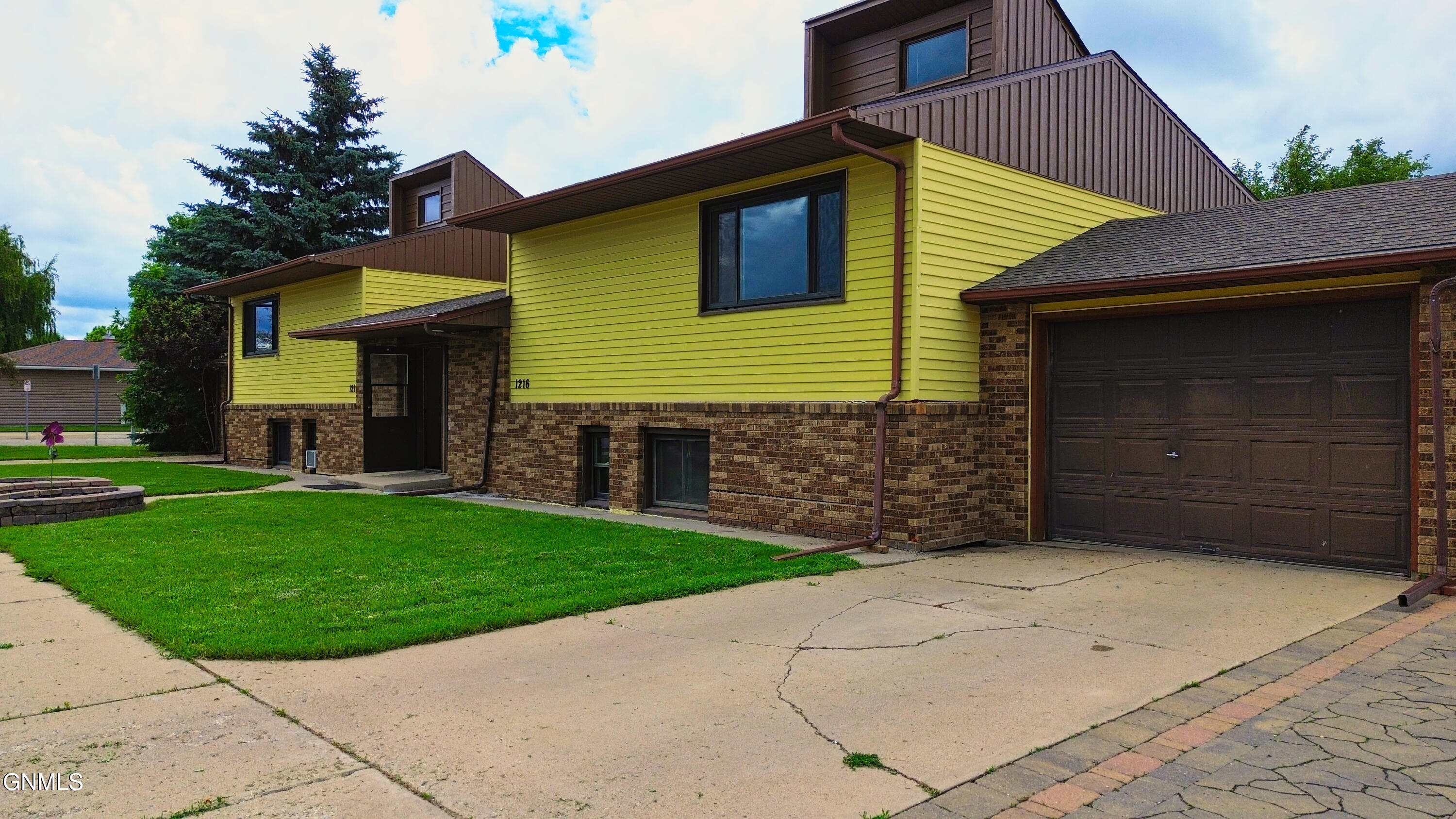 main property photo 56