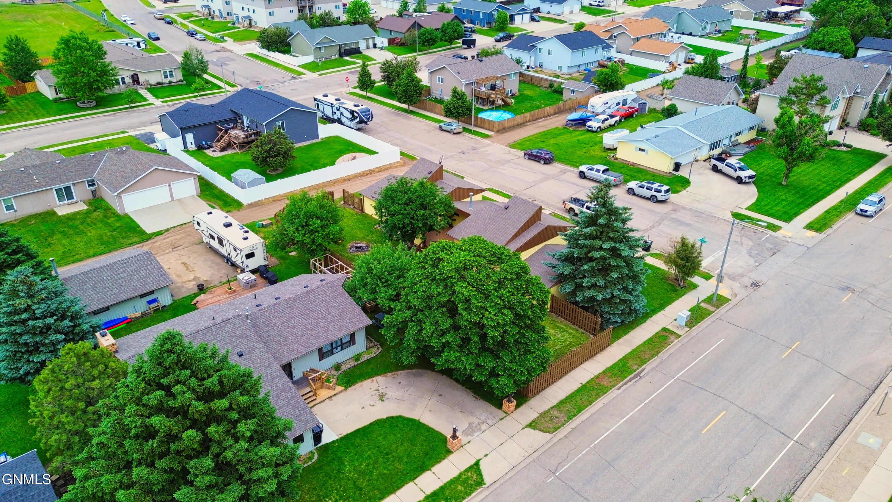 main property photo 60
