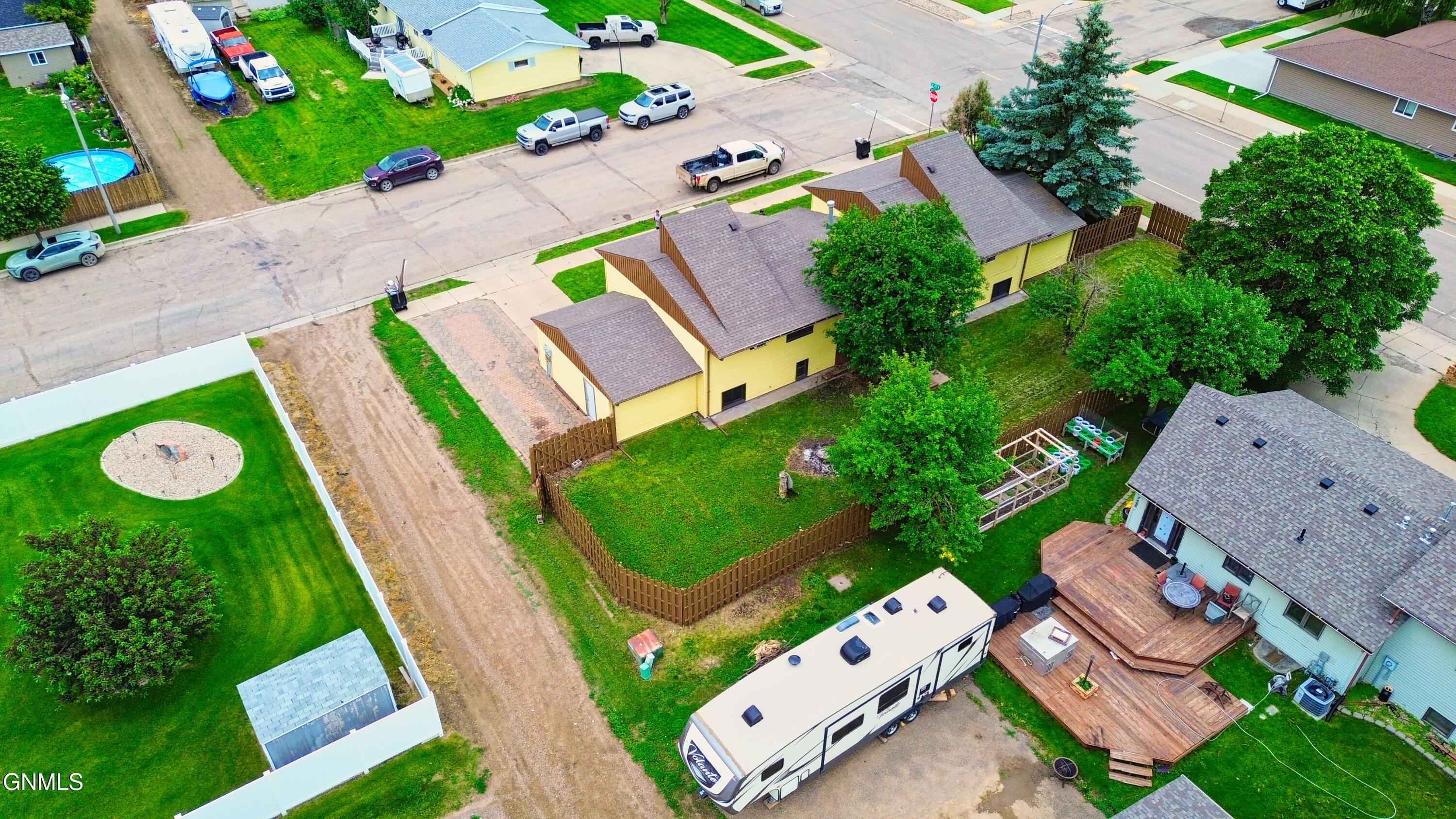 main property photo 63