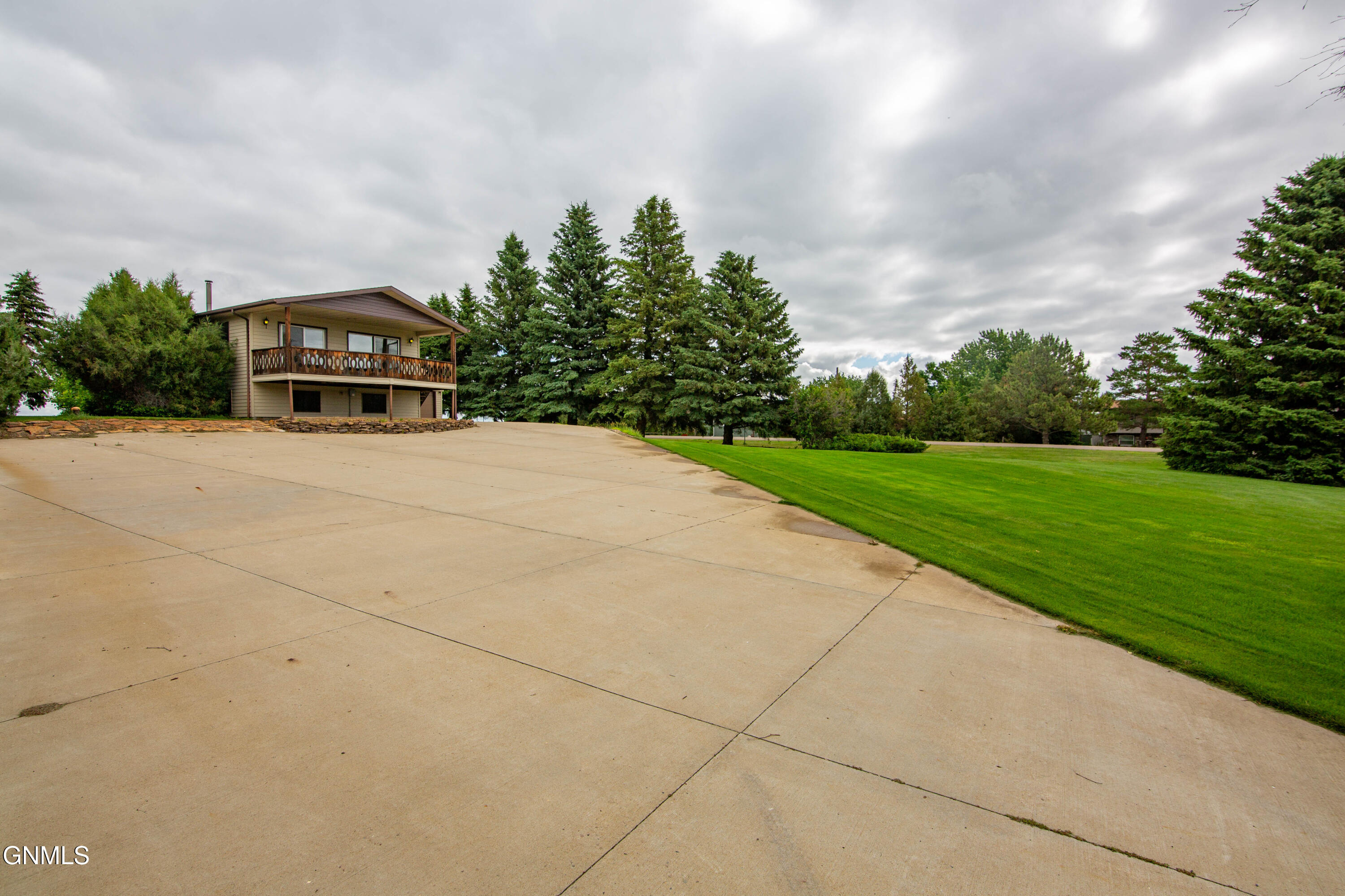 main property photo 62