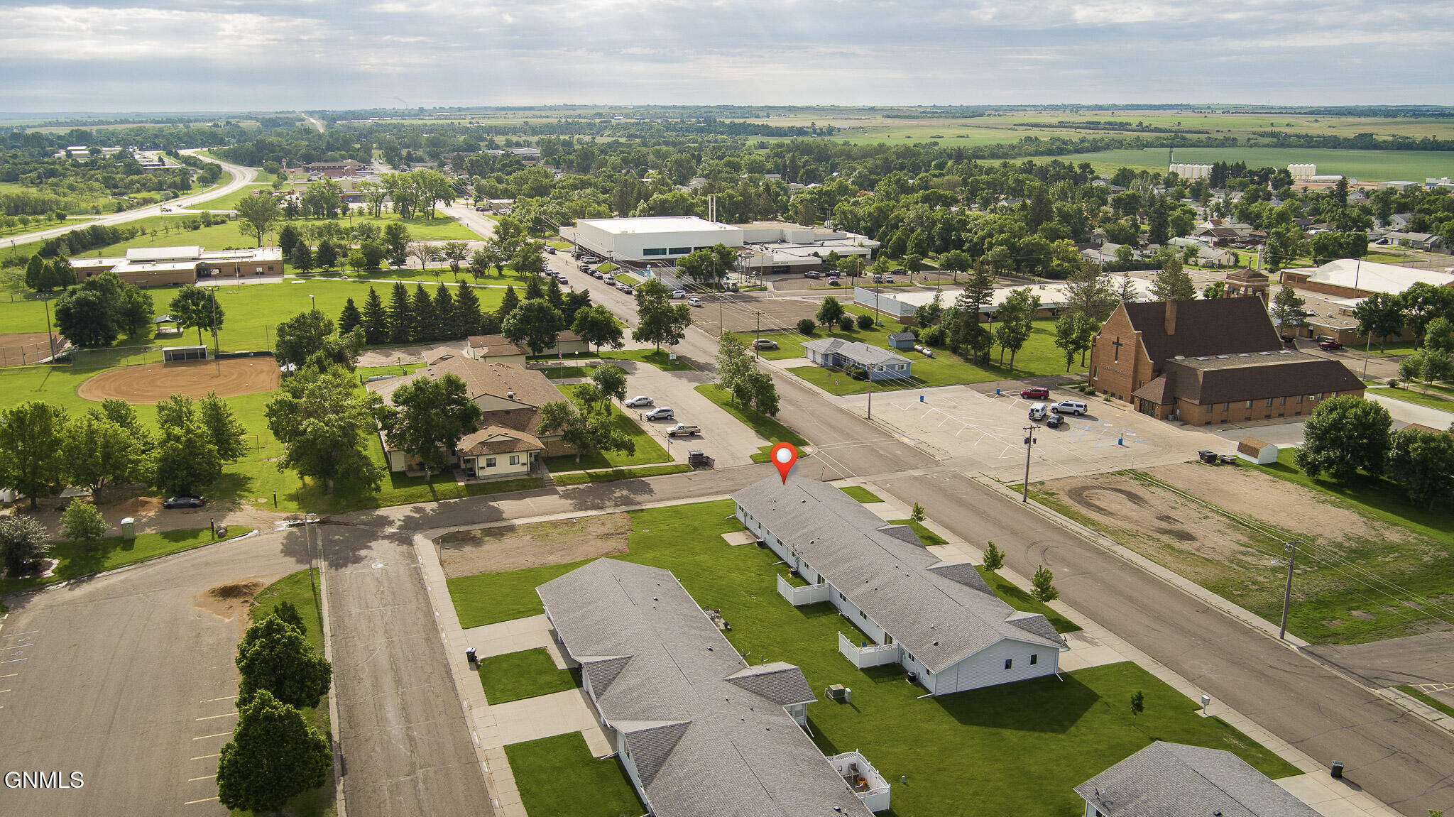main property photo 33