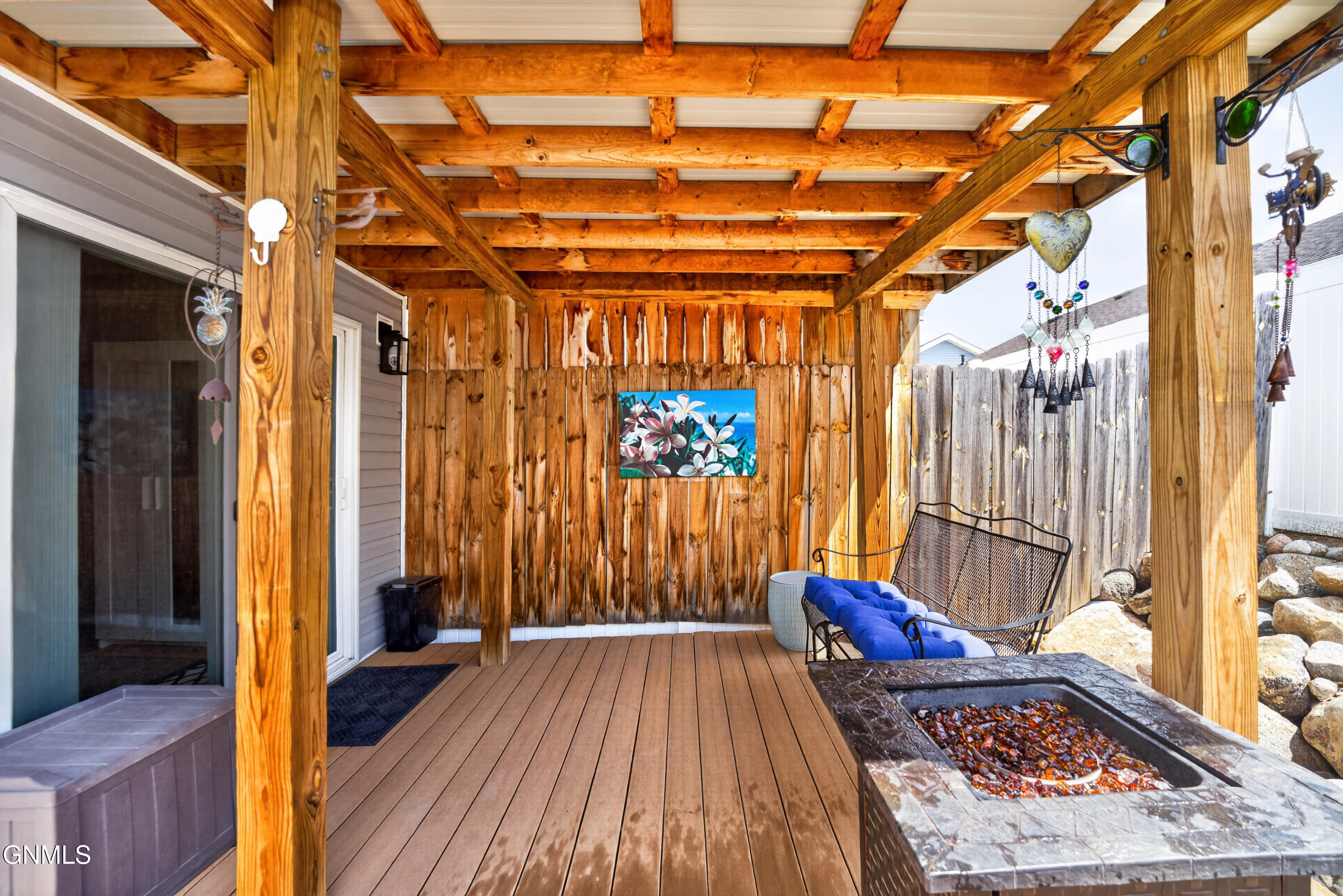 main property photo 23