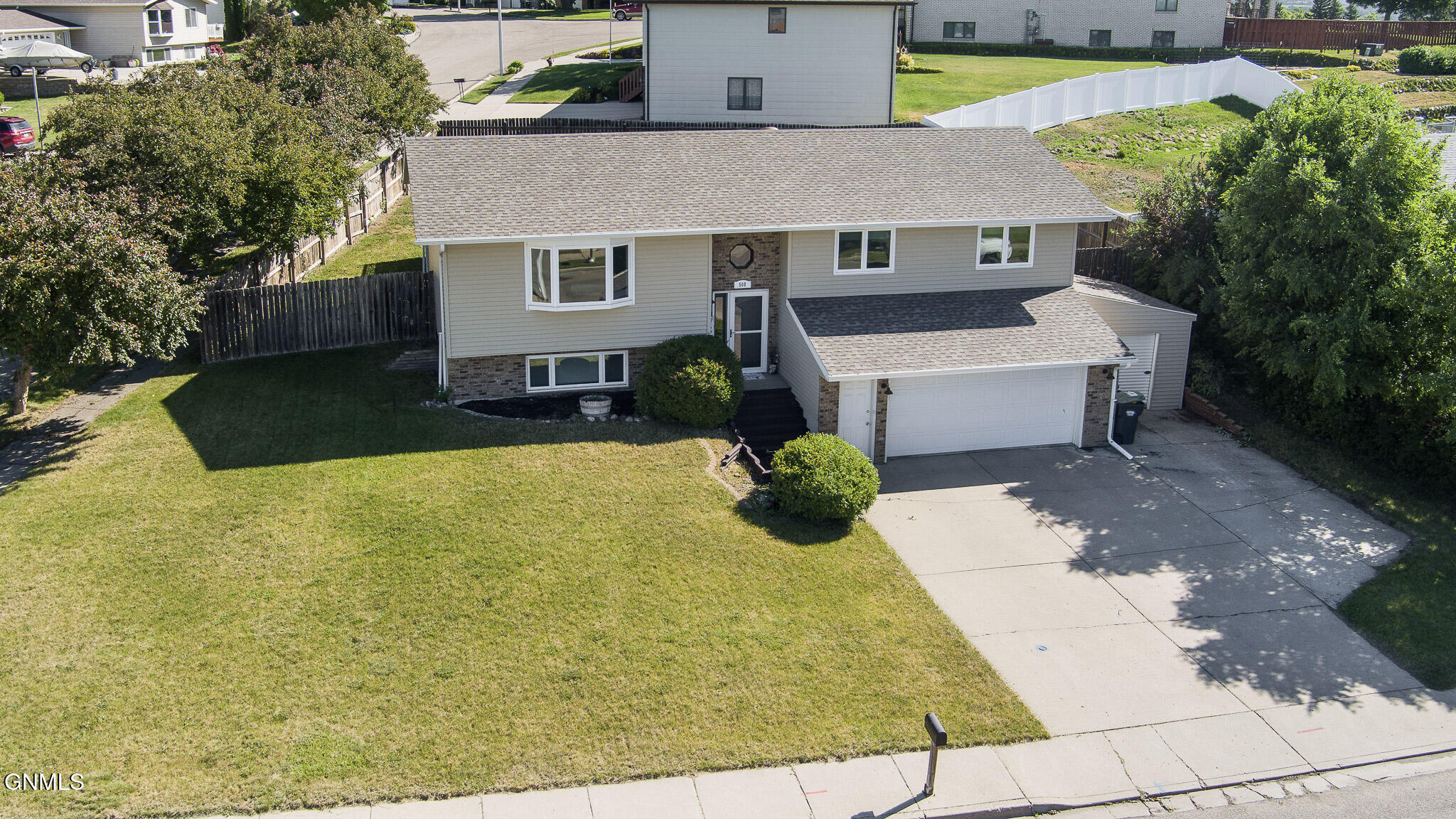 main property photo 47