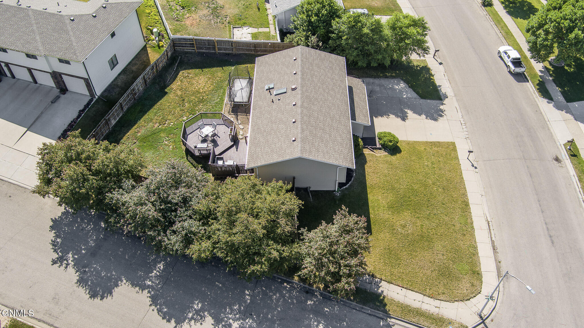 main property photo 49