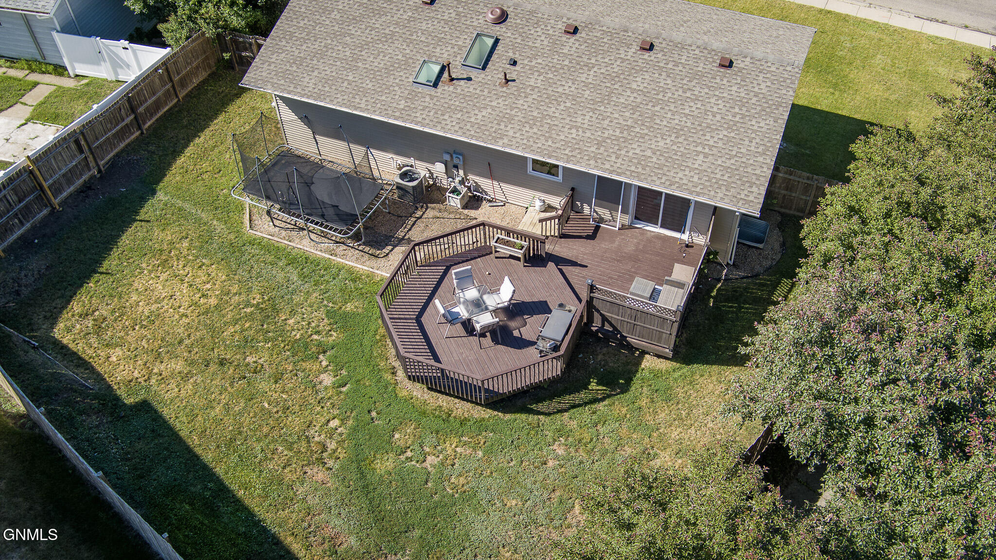 main property photo 51