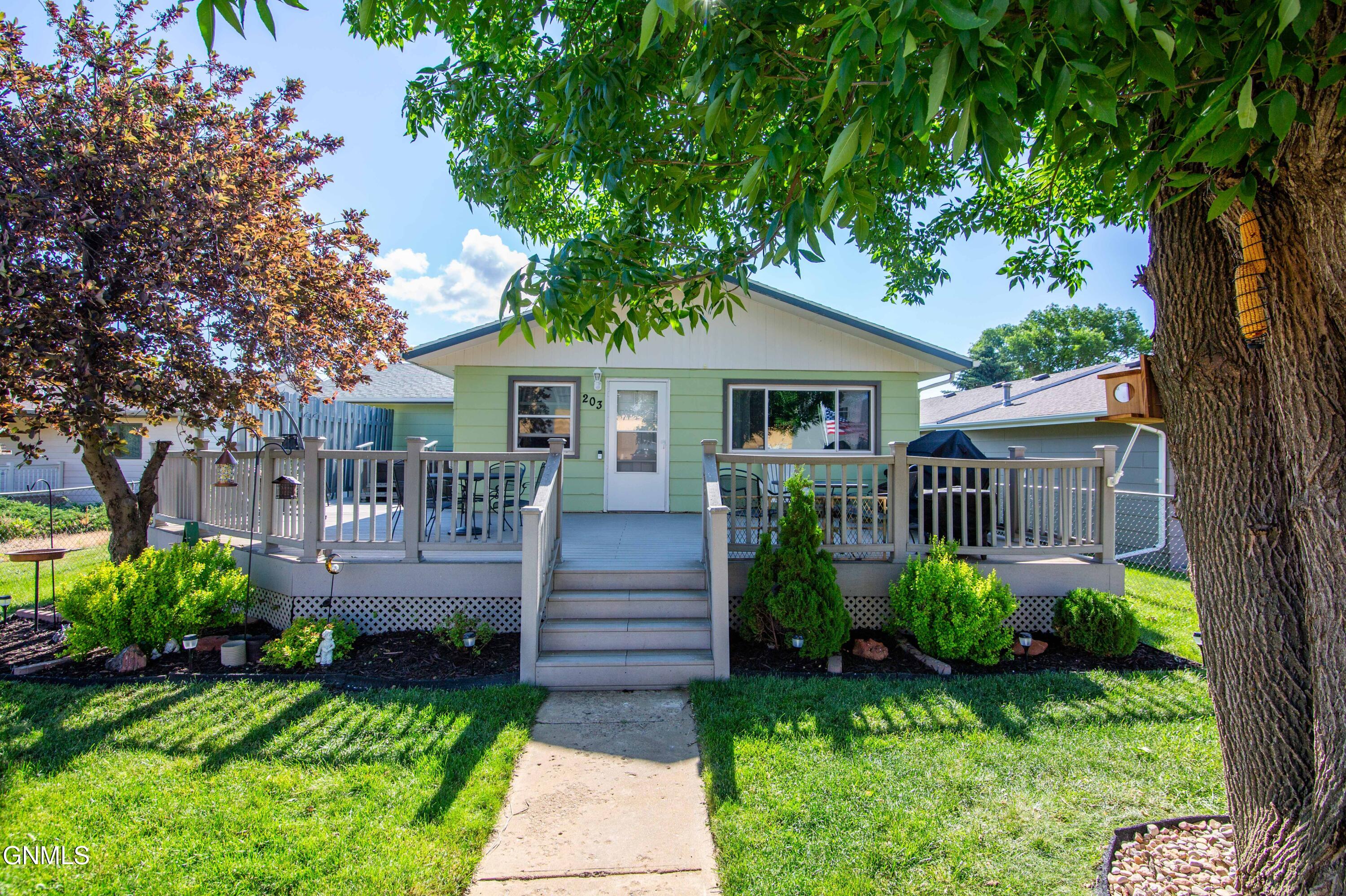 main property photo 0