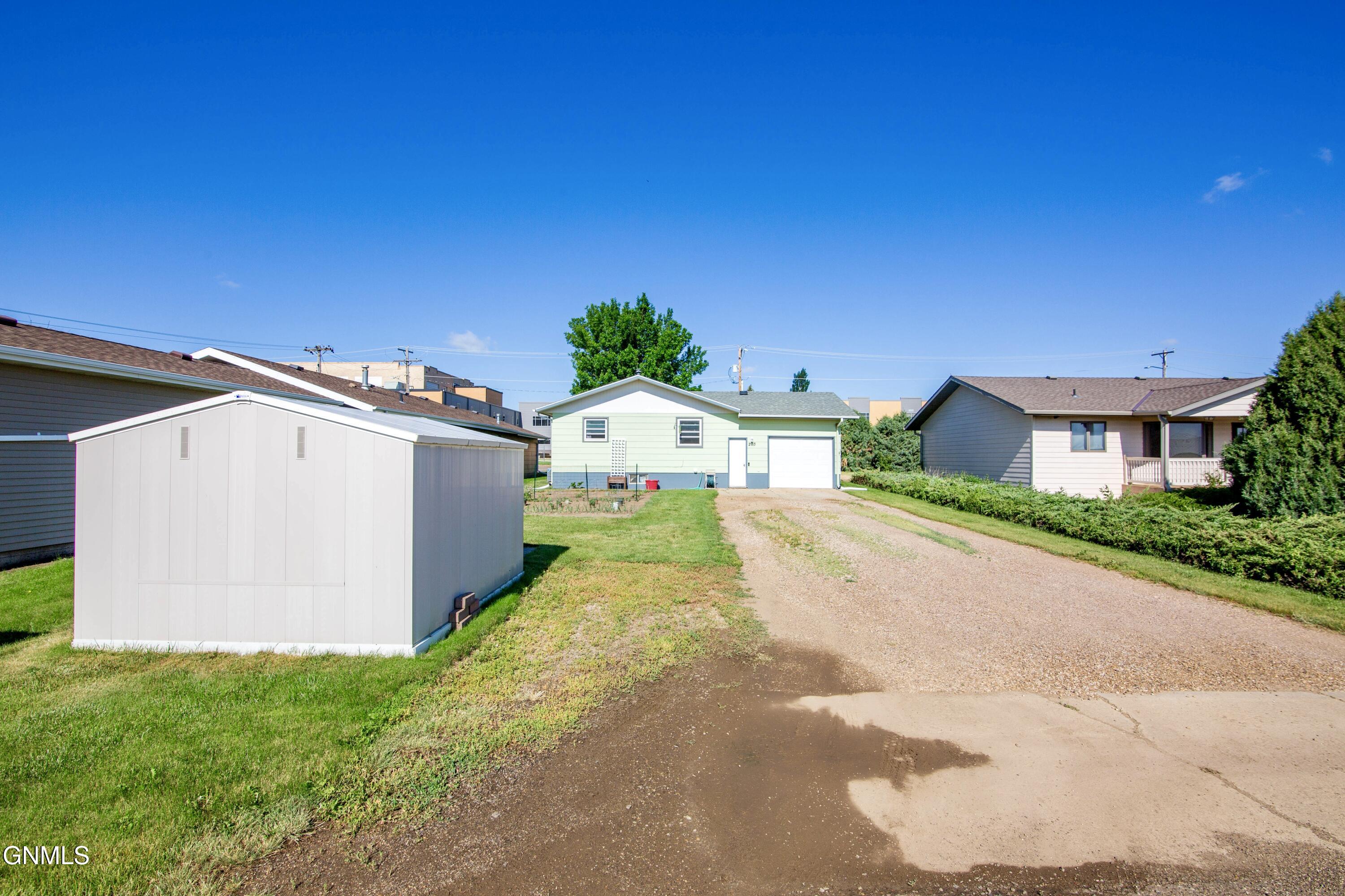 main property photo 49