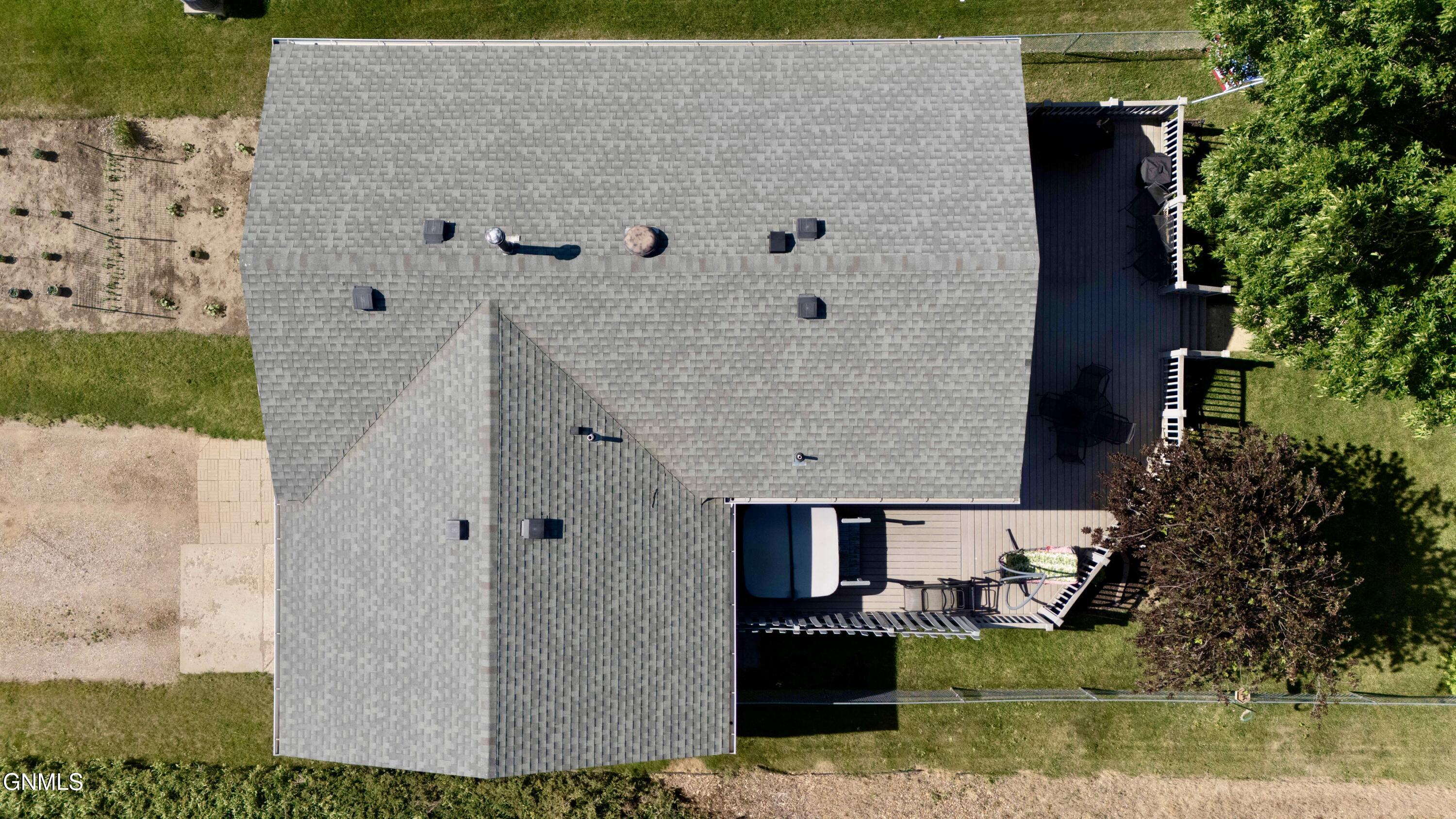 main property photo 53