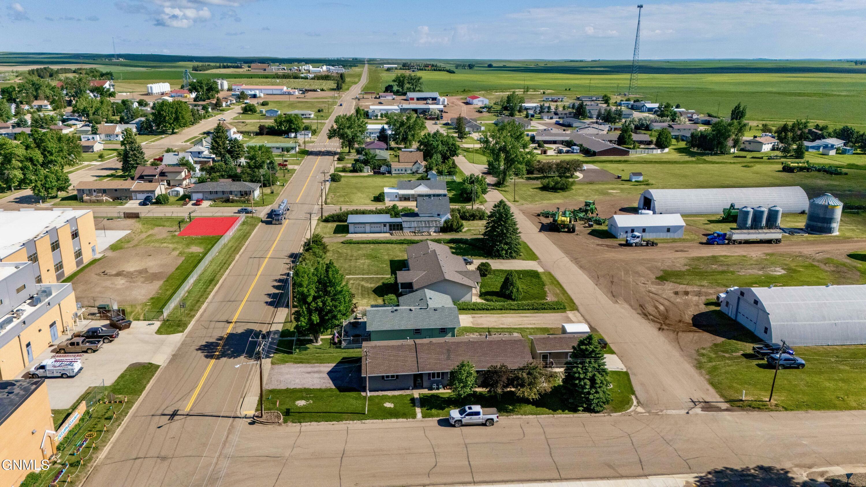 main property photo 59