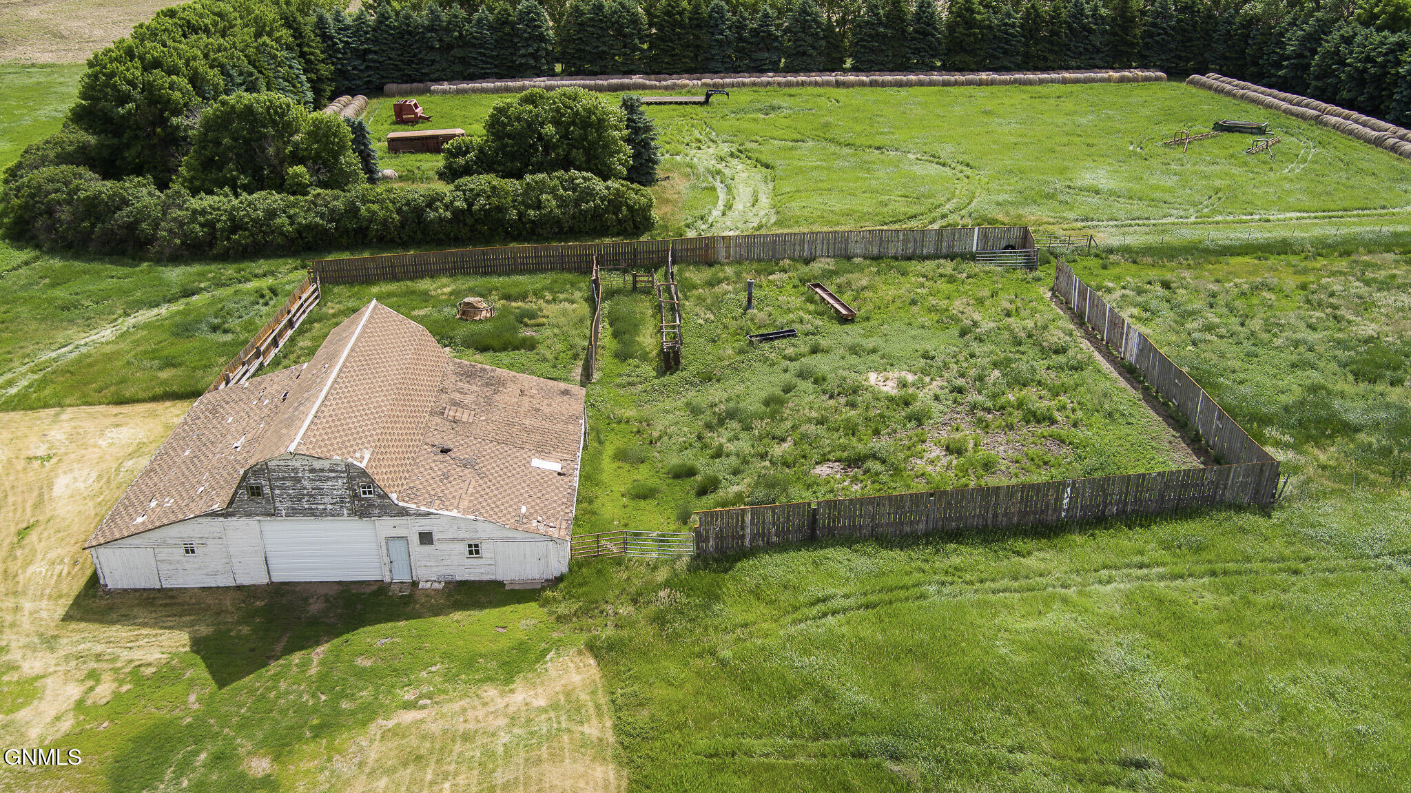 main property photo 60