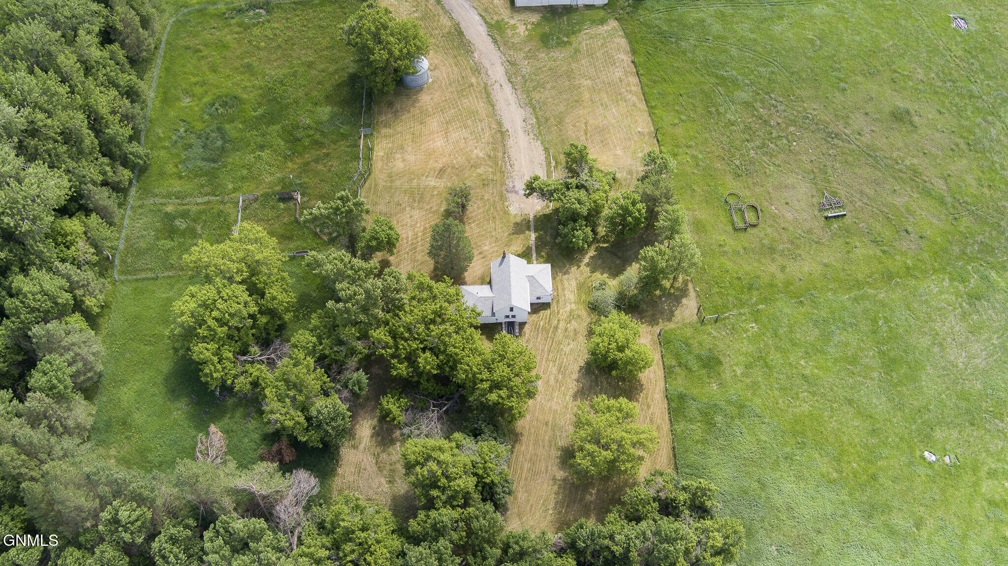 main property photo 74
