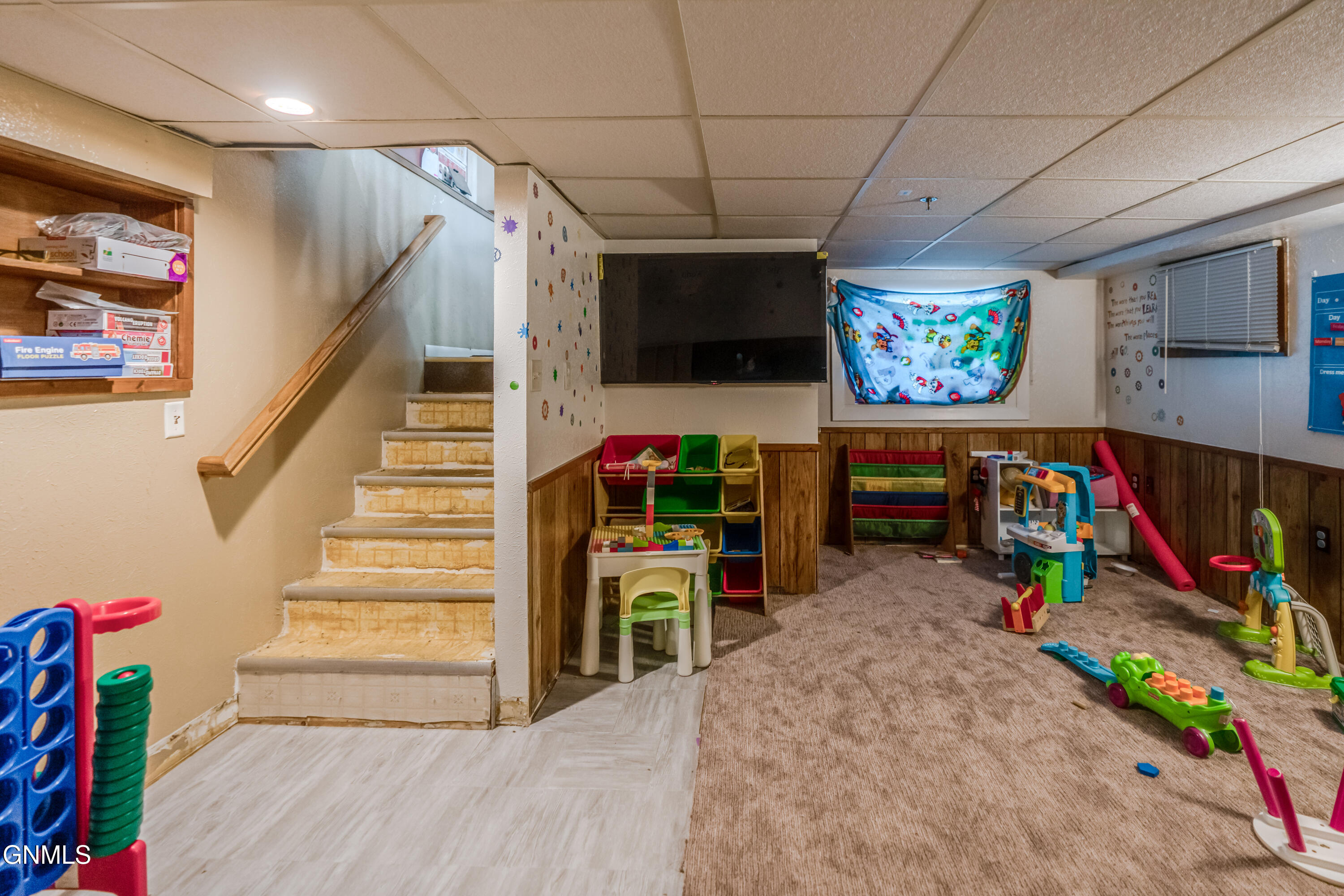 main property photo 17